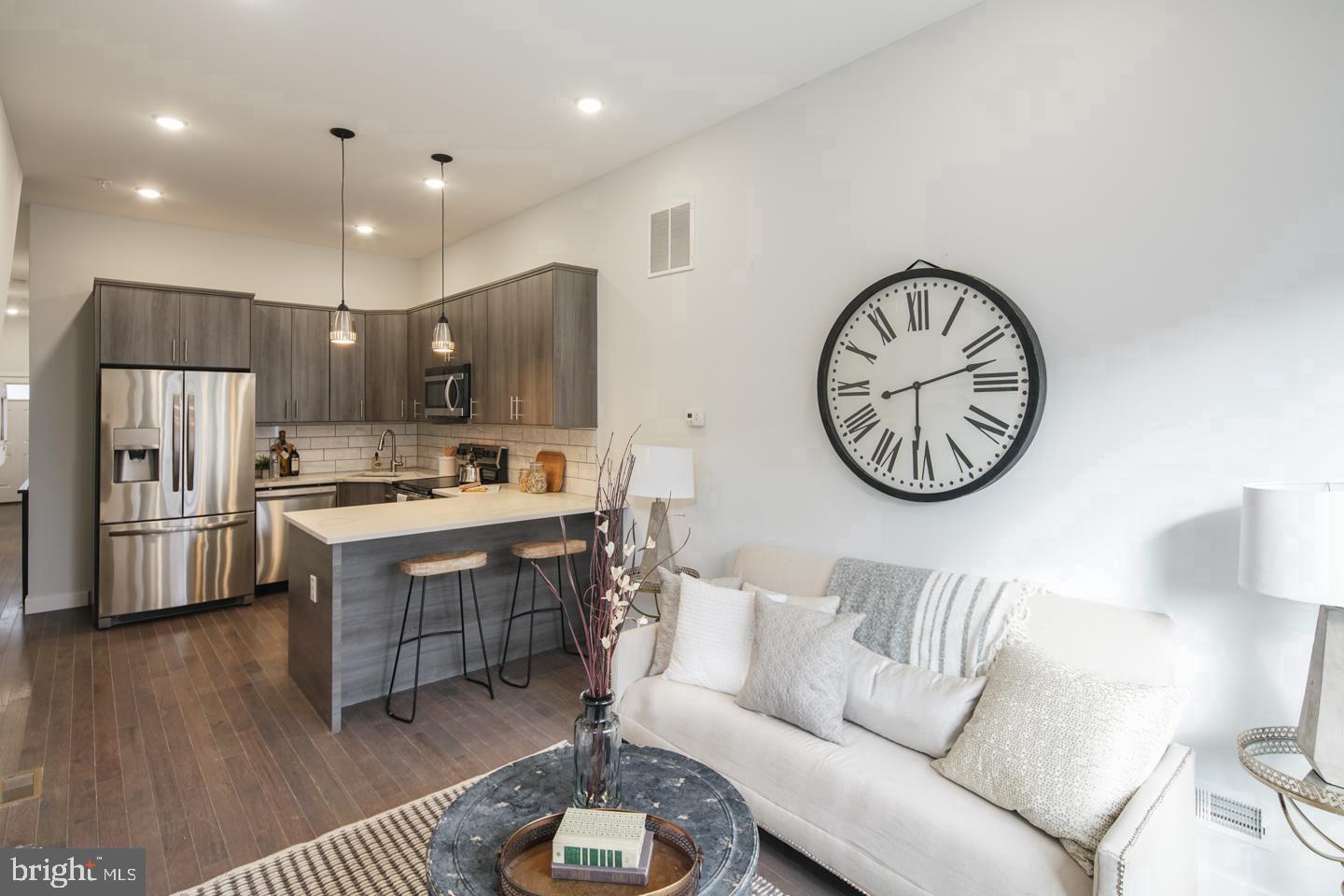 YORKTOWN - Residential