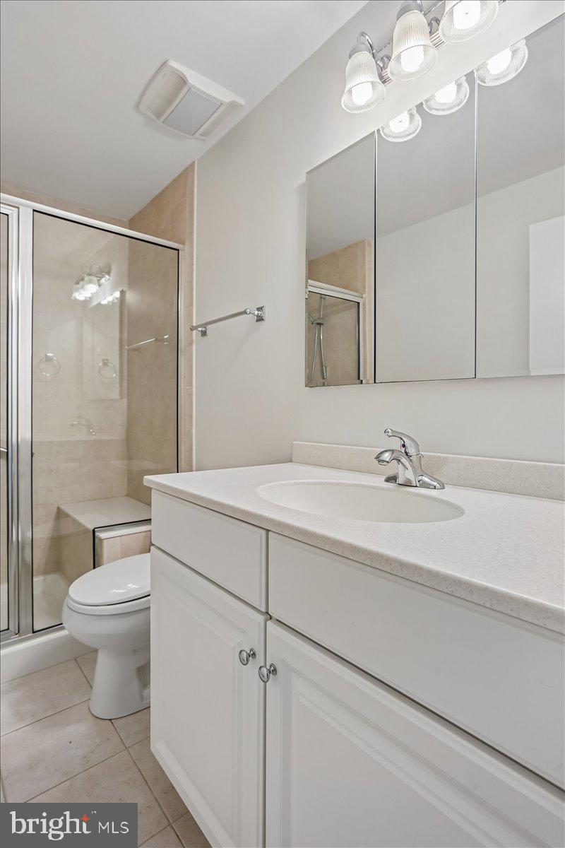 LEISURE WORLD - Residential