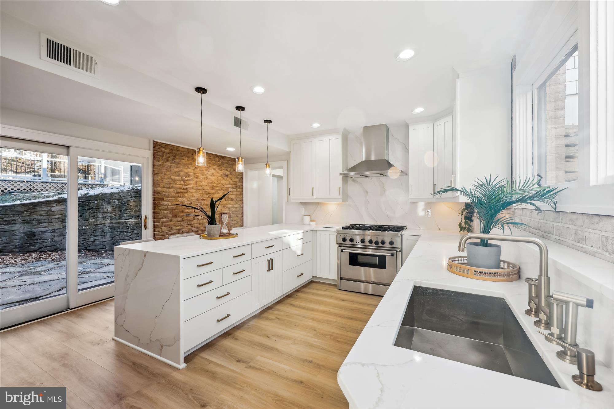 BANNOCKBURN - Residential