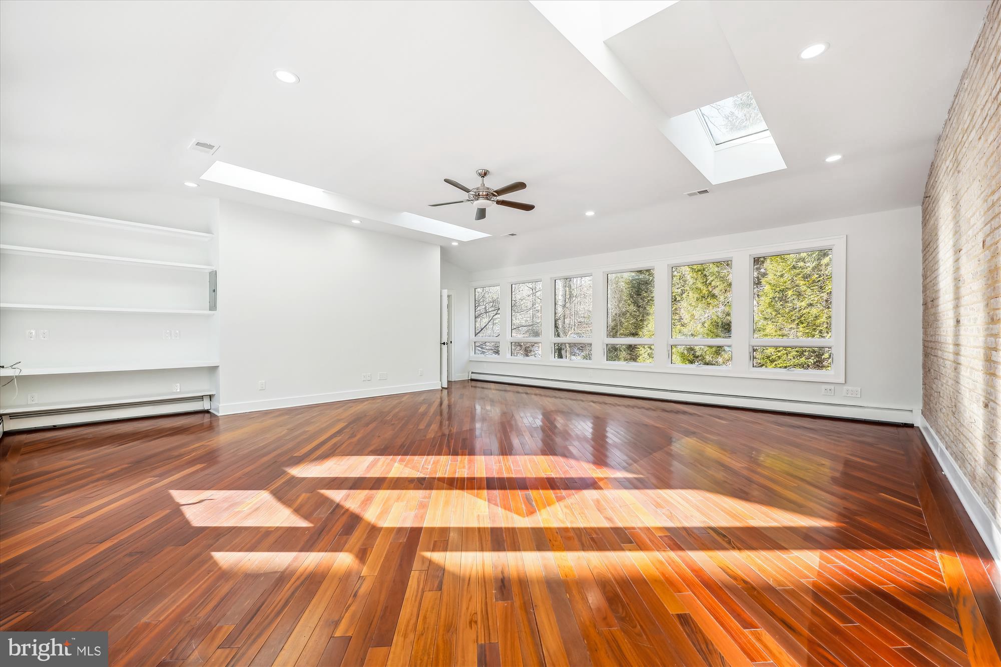 BANNOCKBURN - Residential
