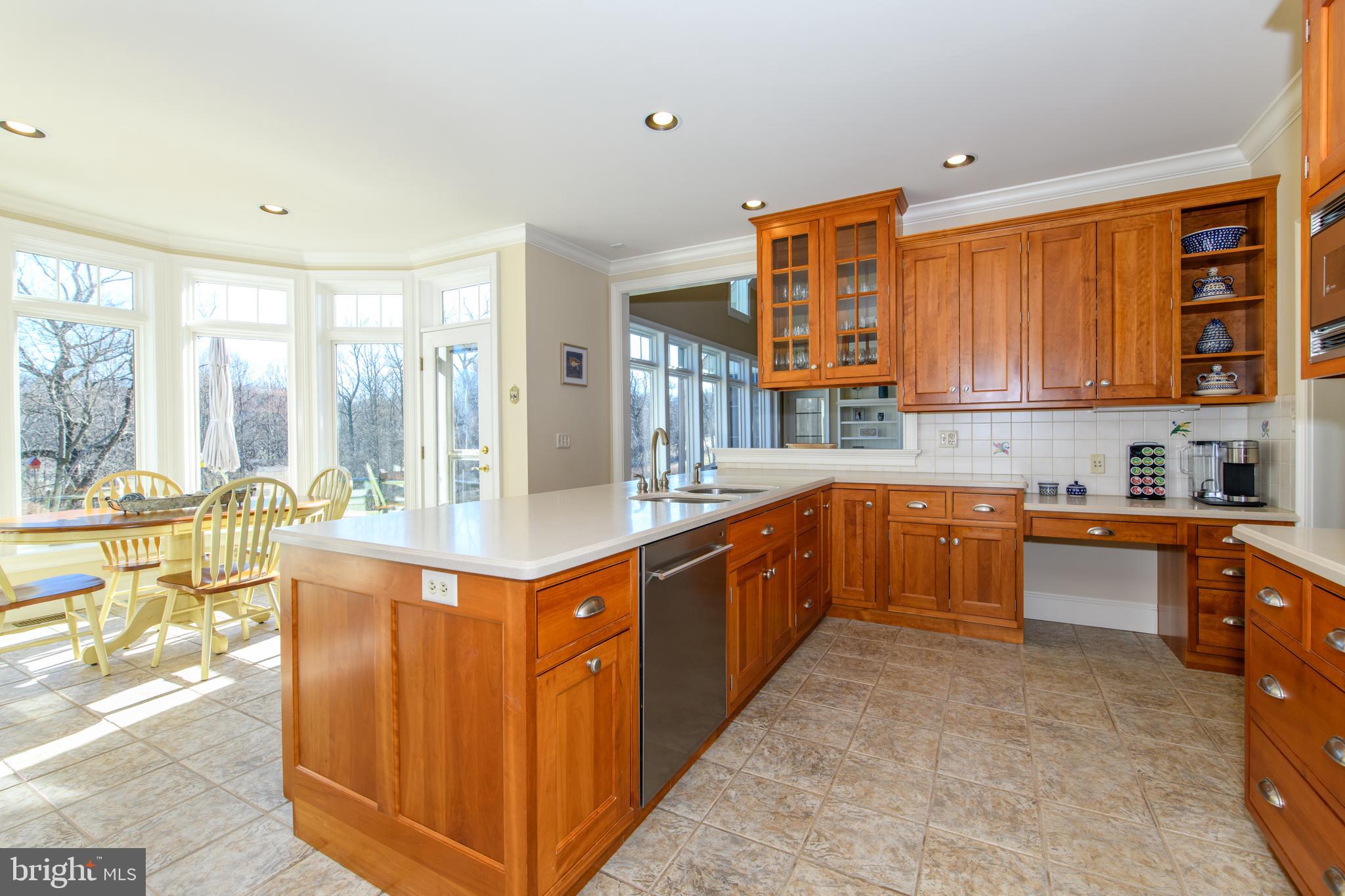 SADDLE RIDGE - Residential