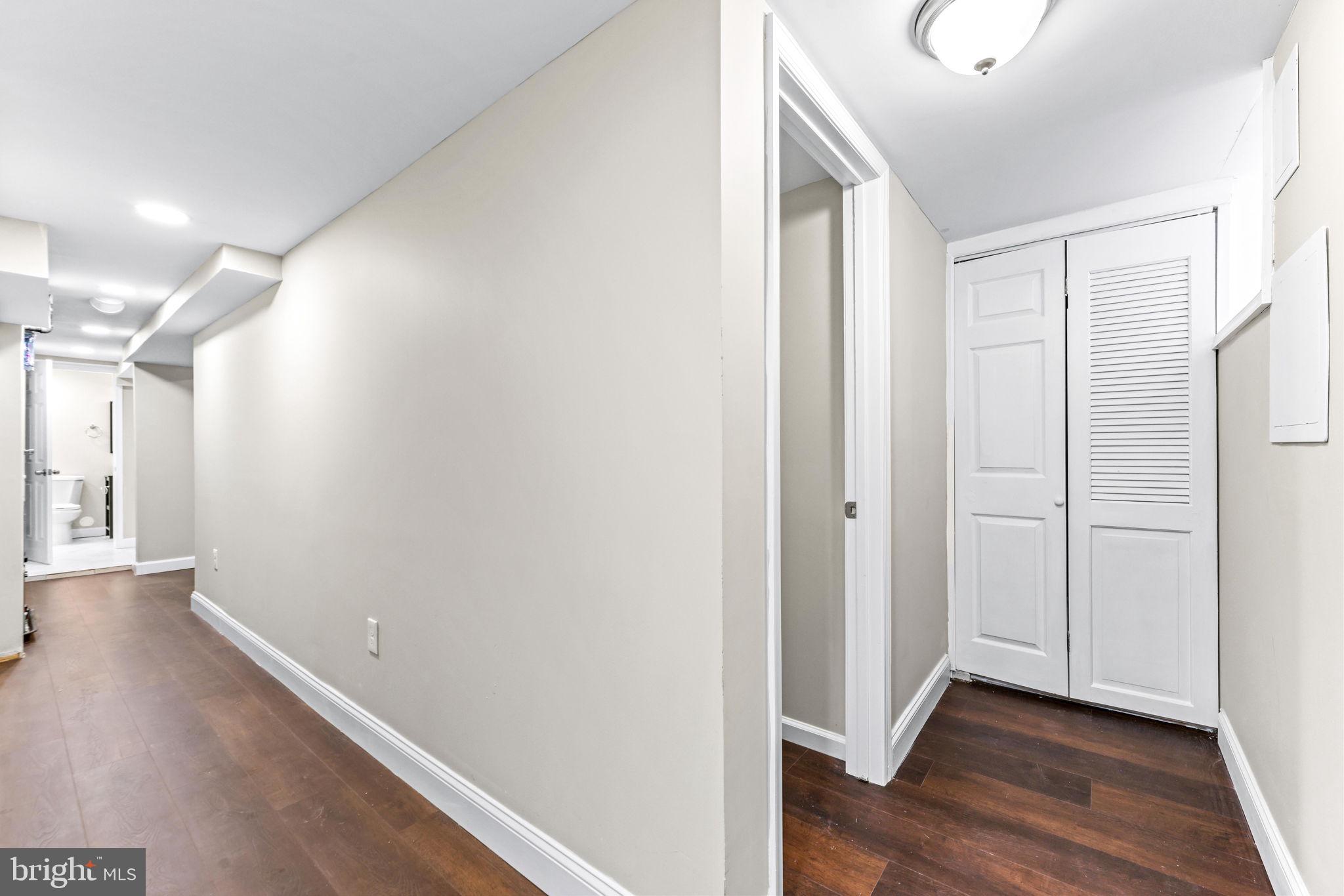 MILL HILL - Residential