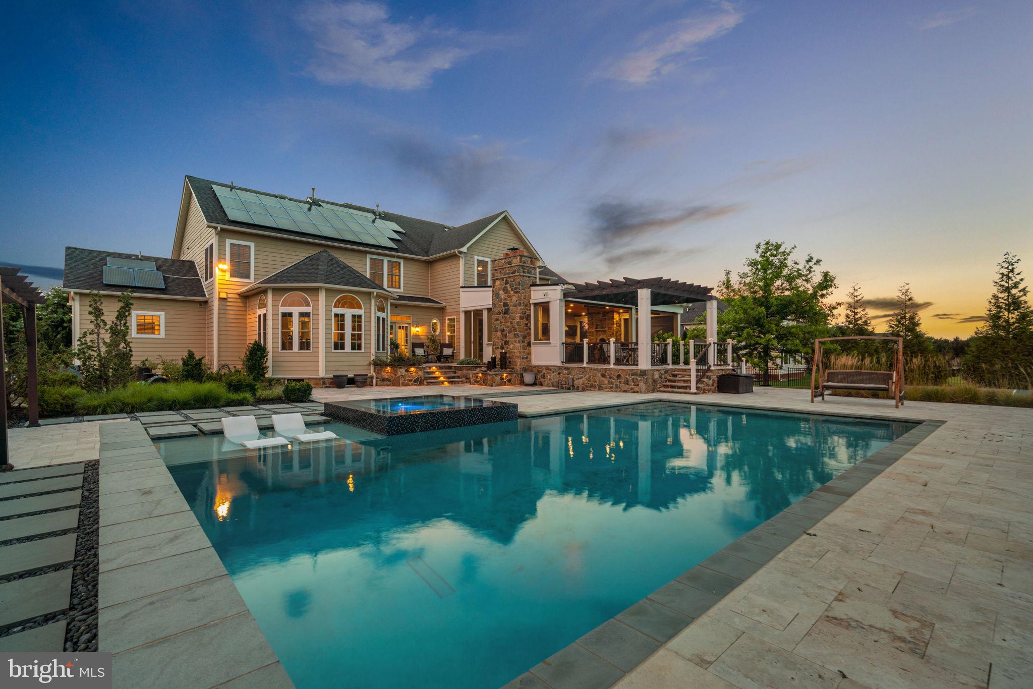 WALNUT GROVE - Residential