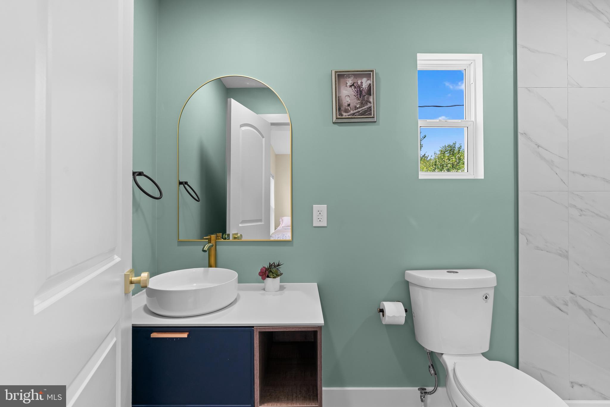 JOHNSTON SQUARE - Residential