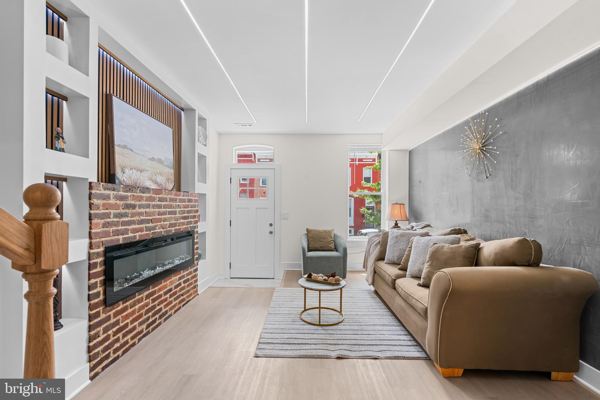 JOHNSTON SQUARE - Residential