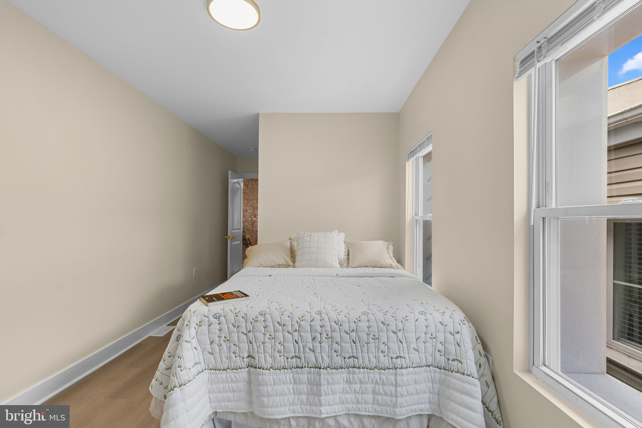 JOHNSTON SQUARE - Residential