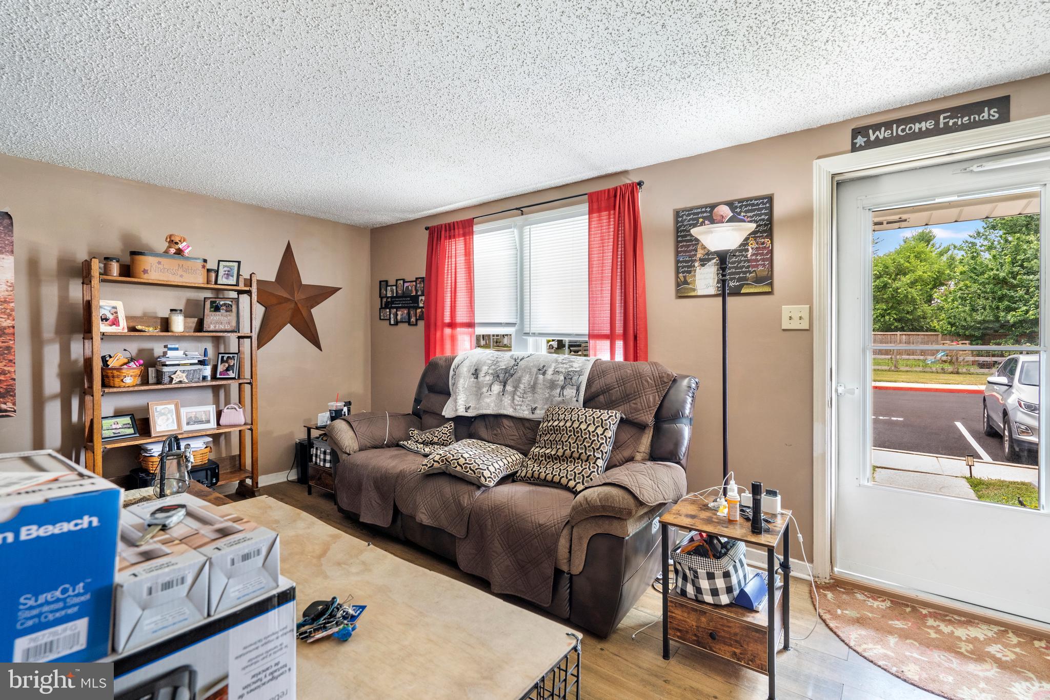 ROLLING MEADOWS - Residential