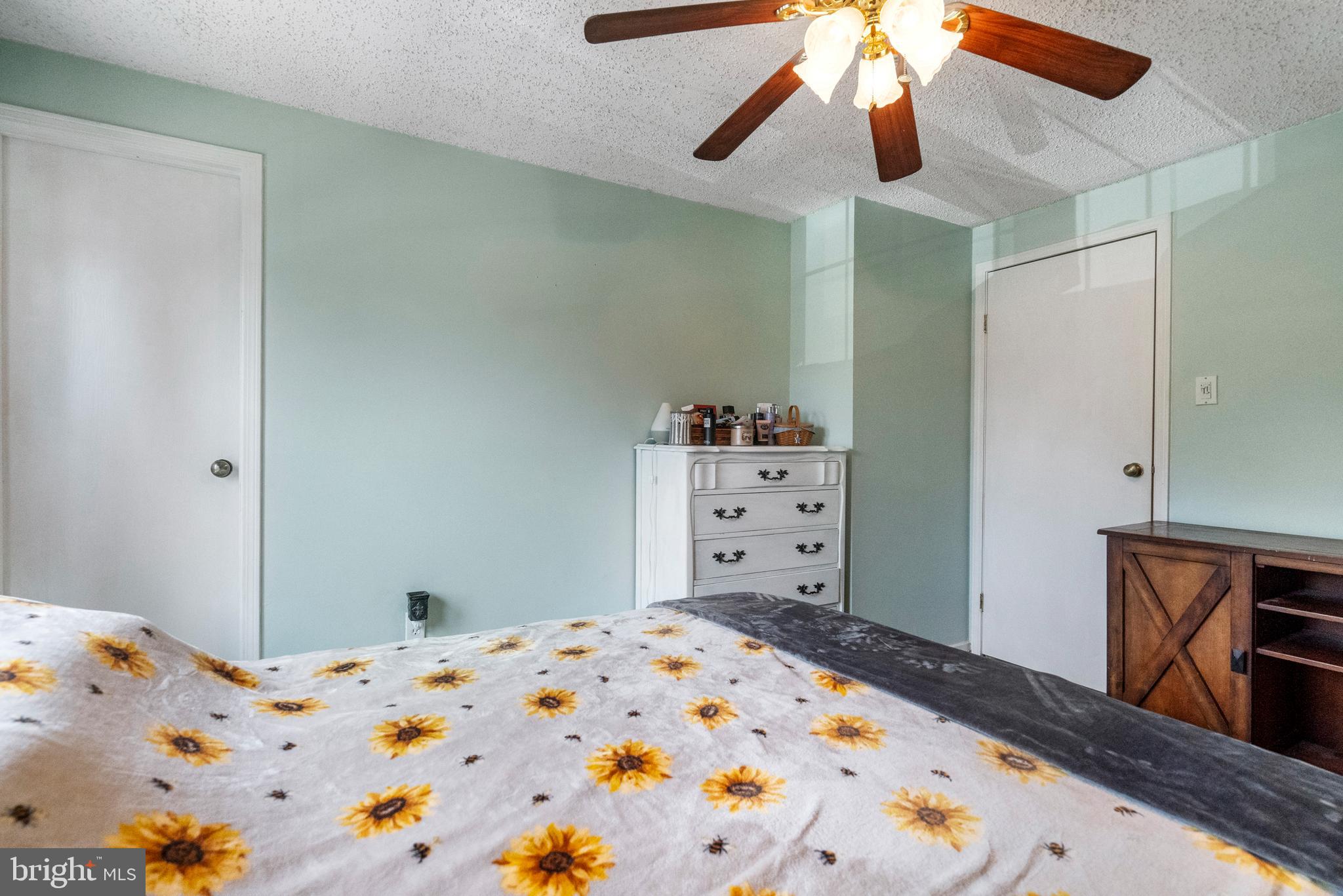 ROLLING MEADOWS - Residential