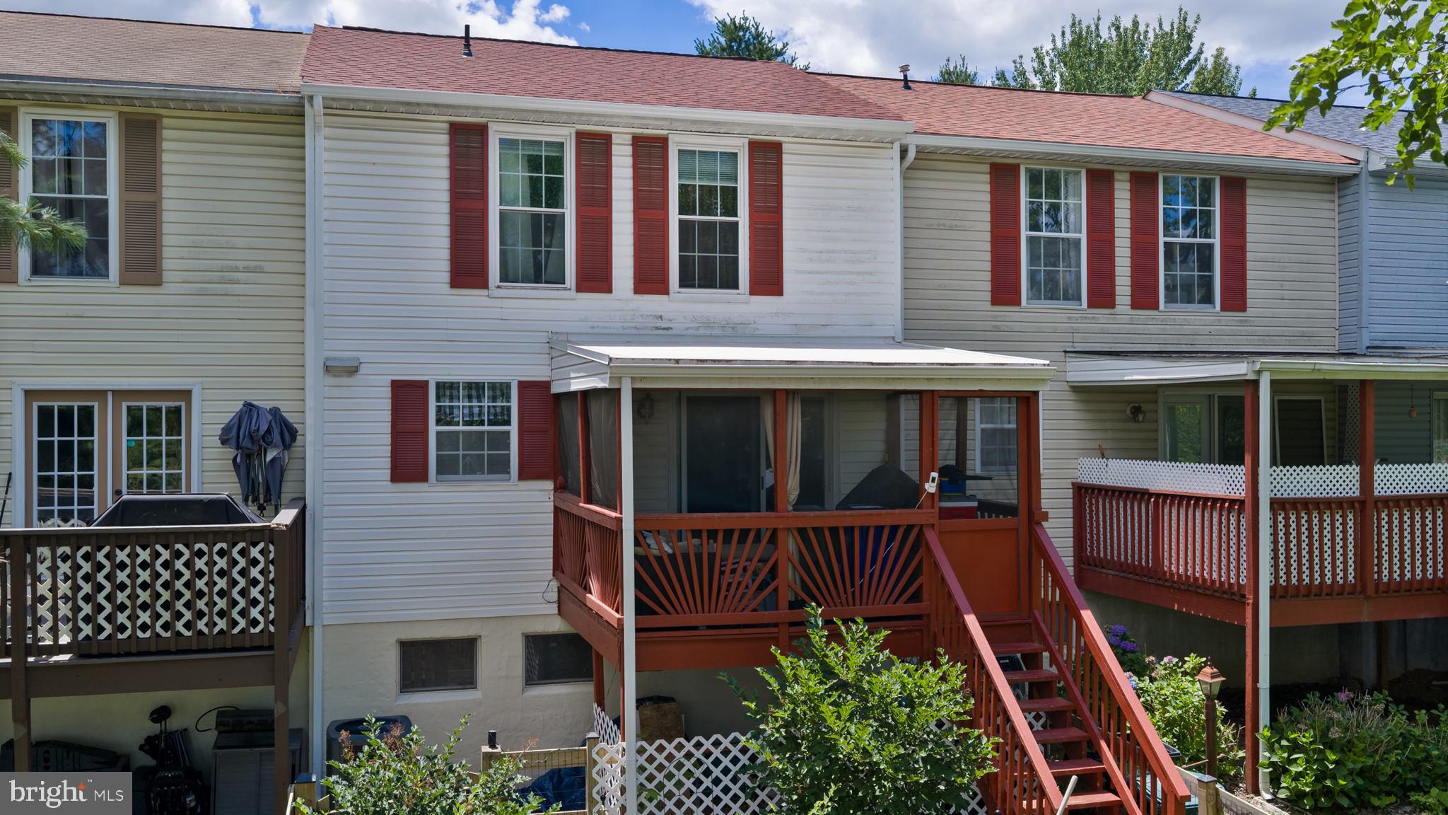 ROLLING MEADOWS - Residential