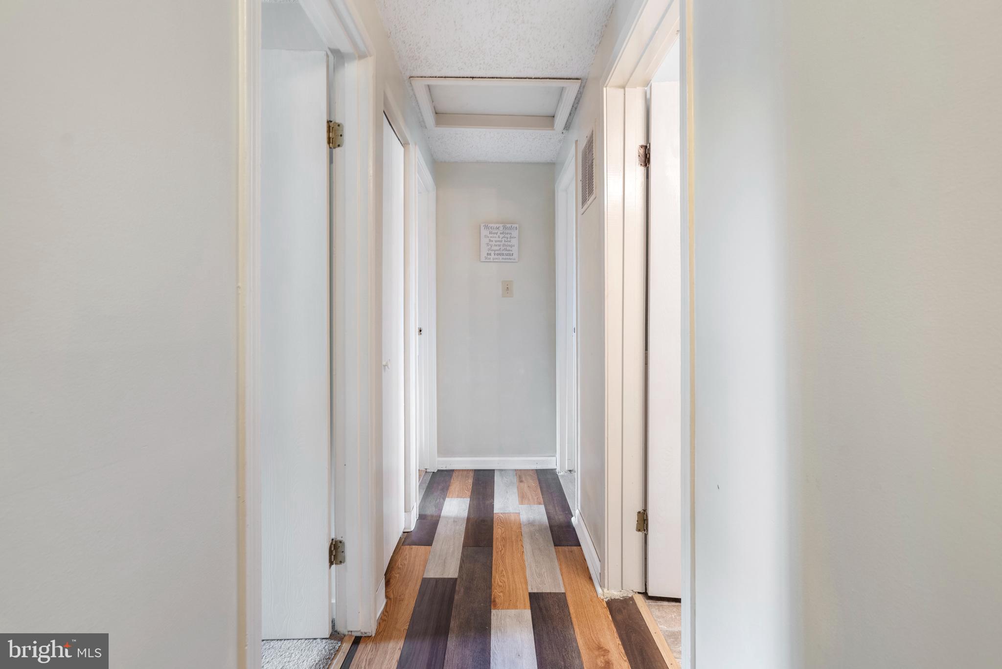 ROLLING MEADOWS - Residential