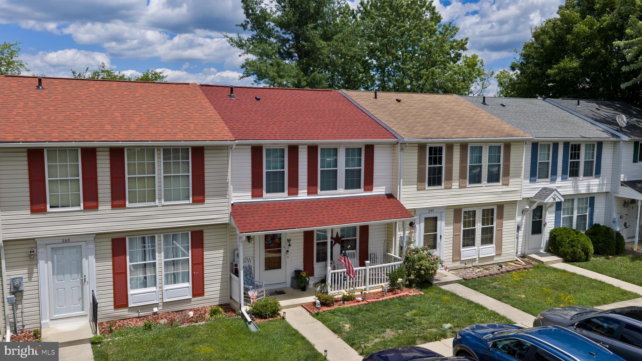 ROLLING MEADOWS - Residential