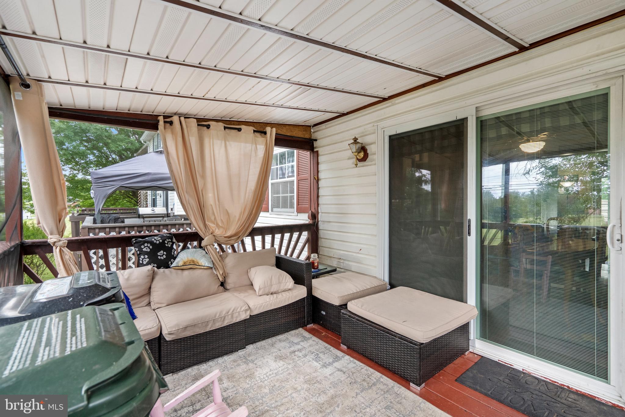 ROLLING MEADOWS - Residential