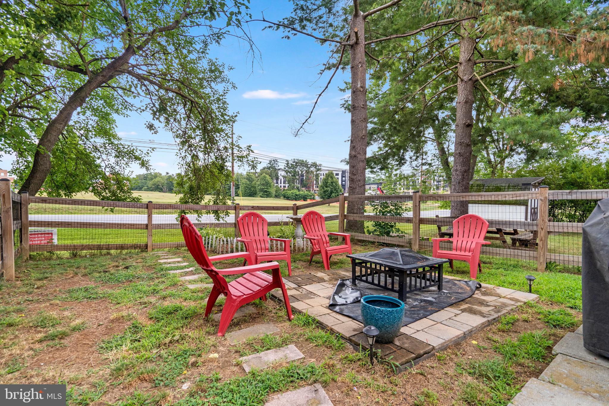 ROLLING MEADOWS - Residential