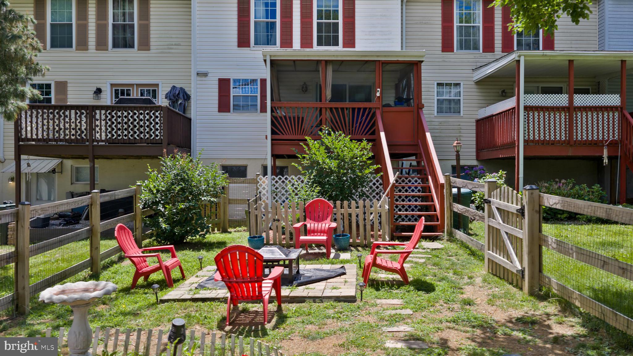 ROLLING MEADOWS - Residential