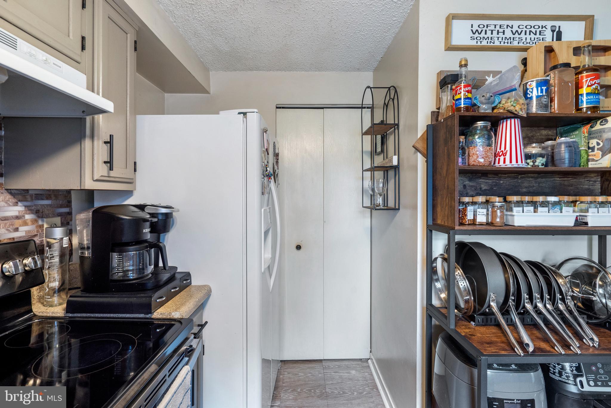 ROLLING MEADOWS - Residential