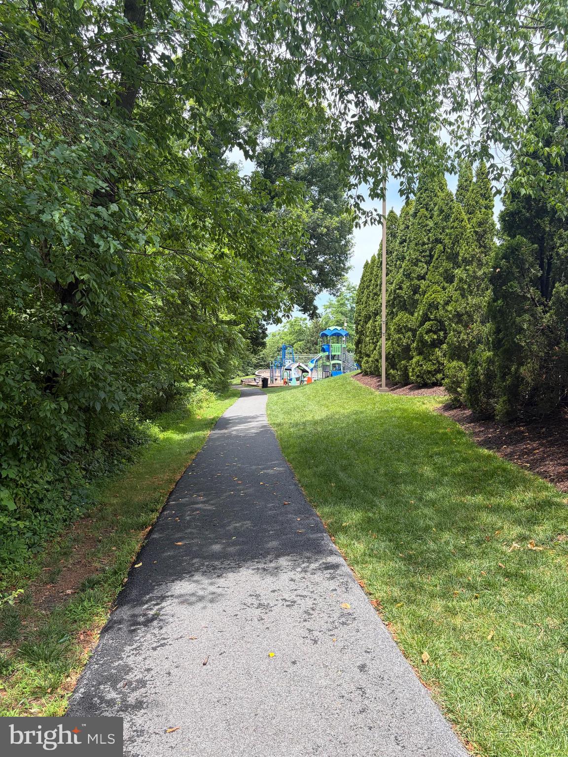 WINDSOR KNOLLS - Residential