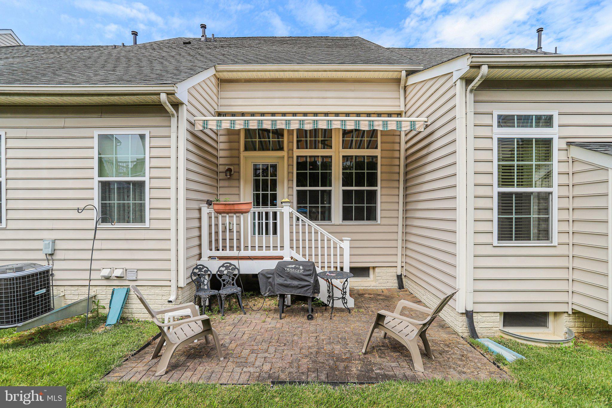 SIGNATURE CLUB AT GREENVIEW - Residential