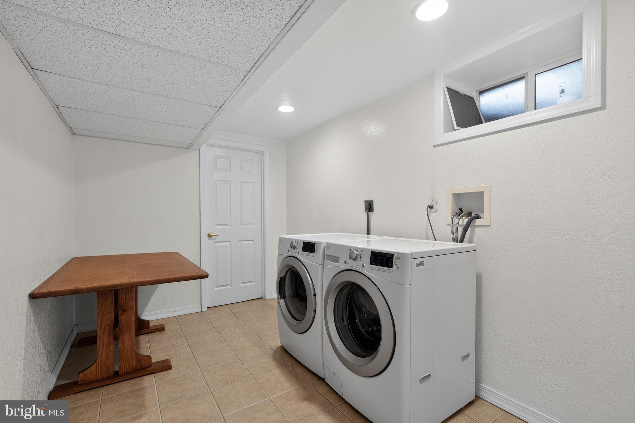 RIDDLEWOOD - Residential