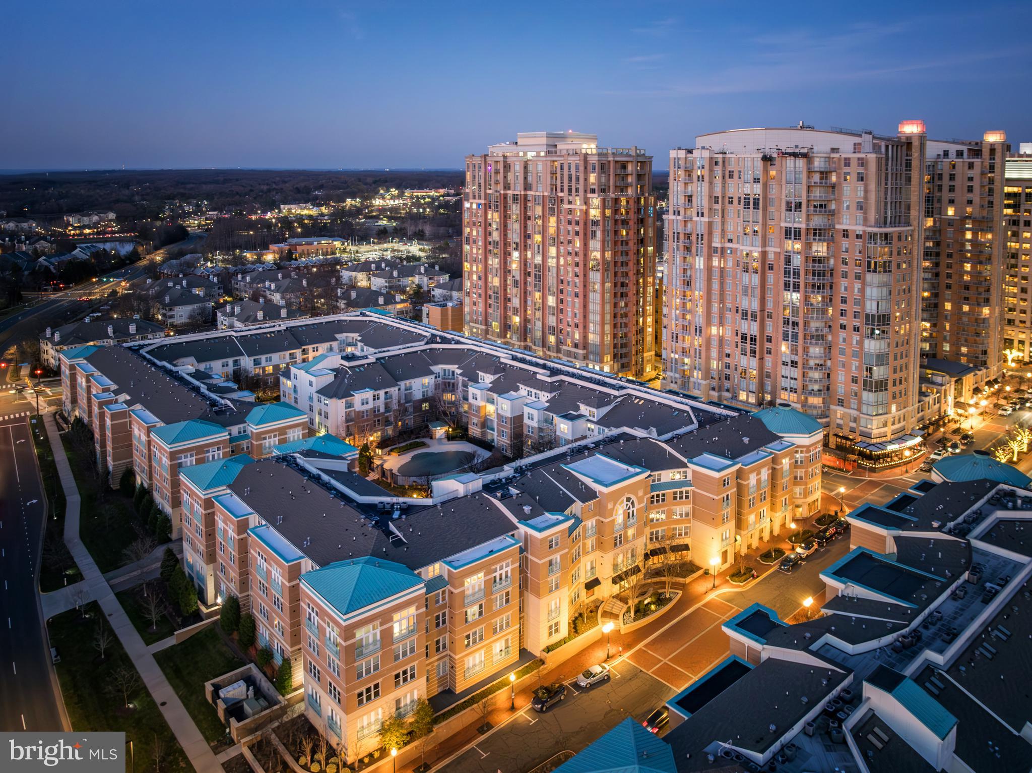 SAVOY AT RESTON TOWN CENTER - Residential