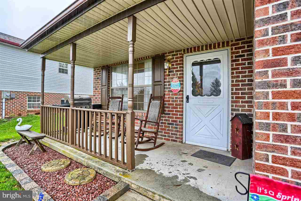 LOCUST POINT - Residential