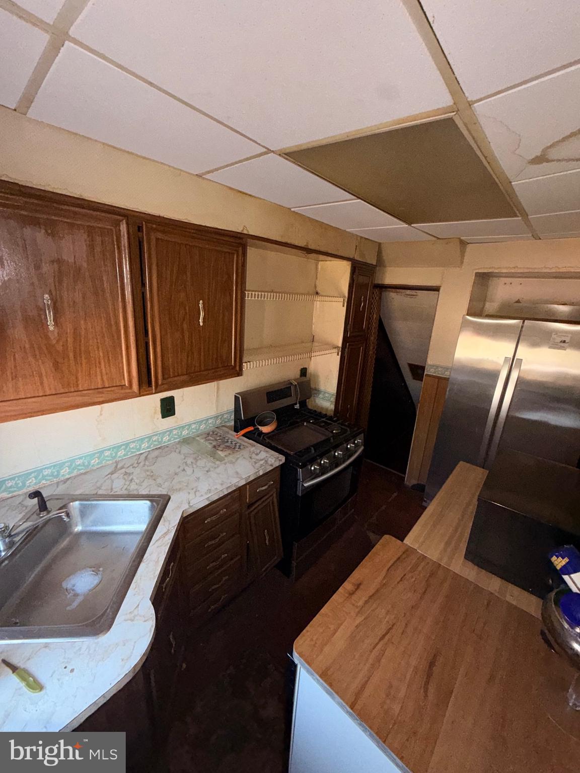 MIDDLE RIVER - Residential