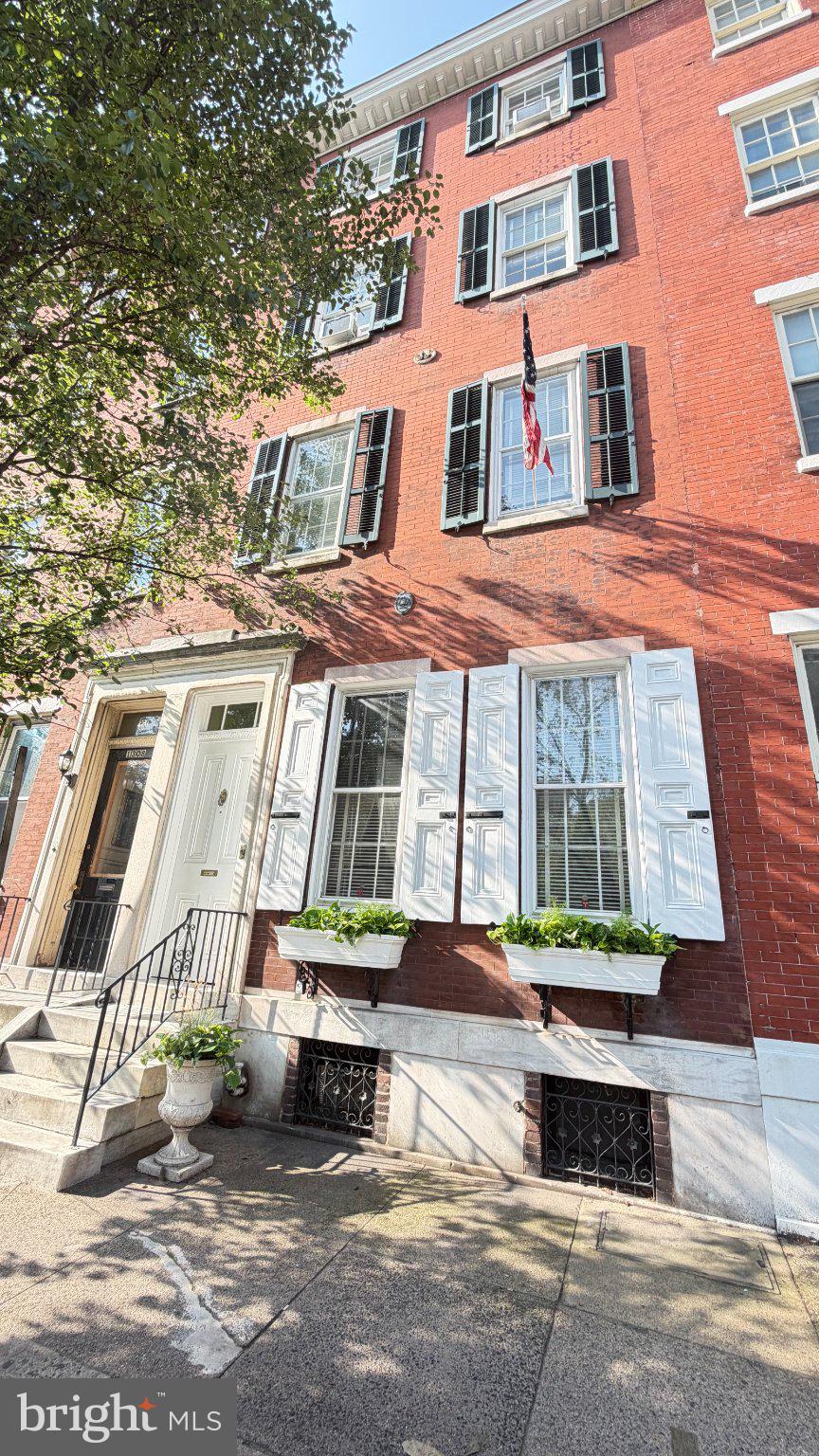 WASHINGTON SQ WEST - Residential