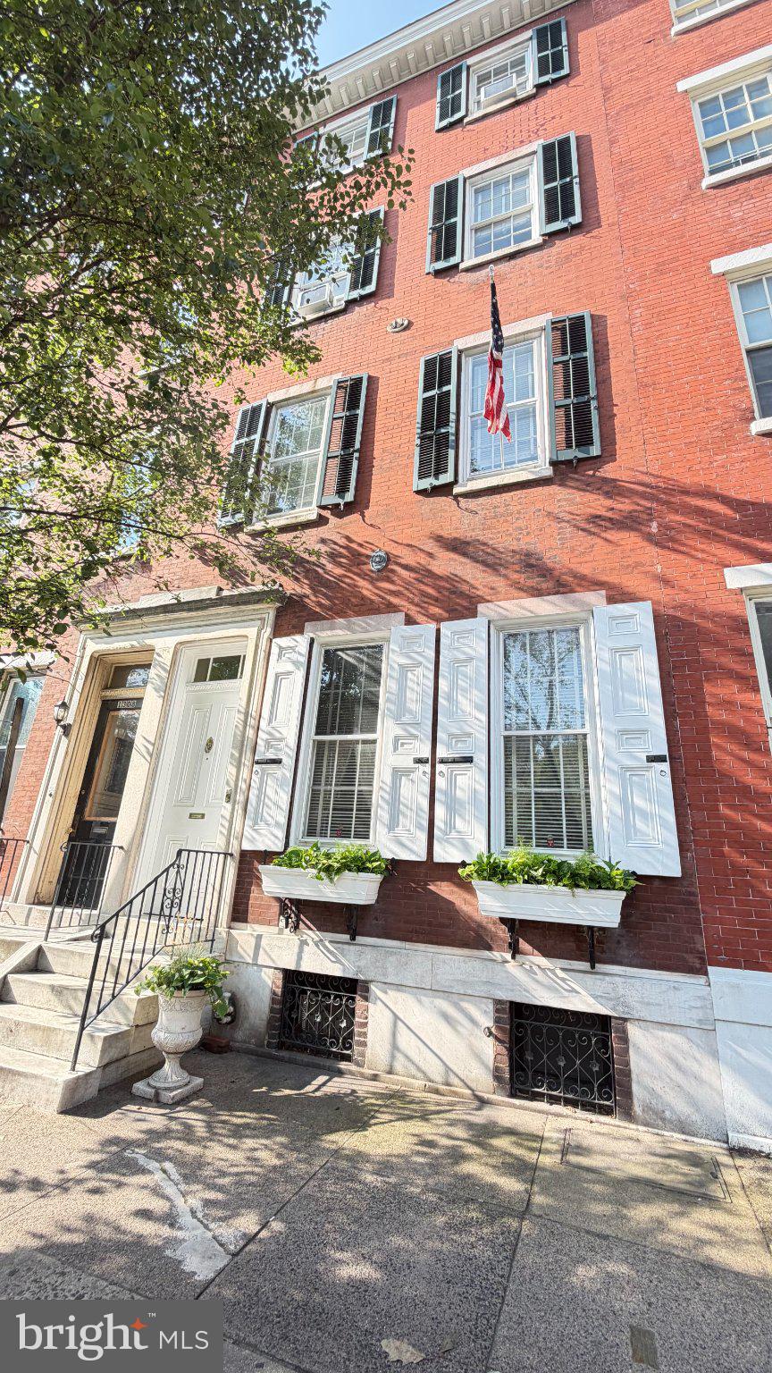 WASHINGTON SQ WEST - Residential