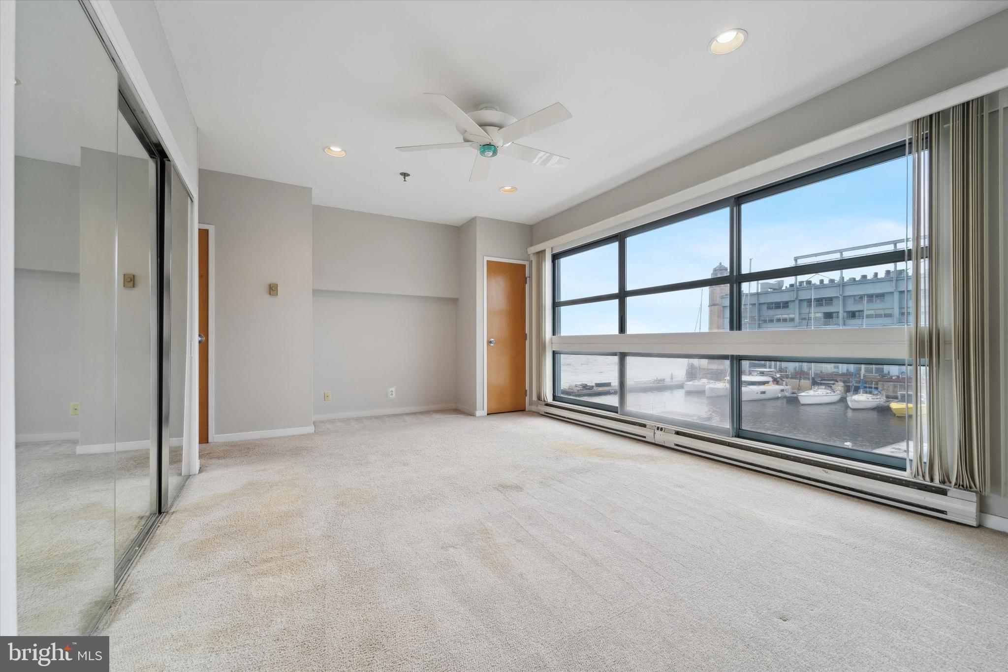 PENN'S LANDING - Residential
