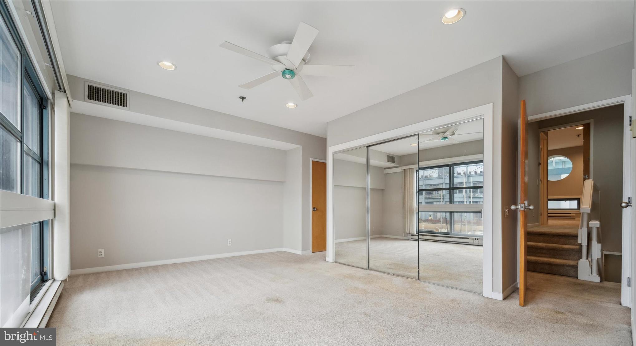 PENN'S LANDING - Residential