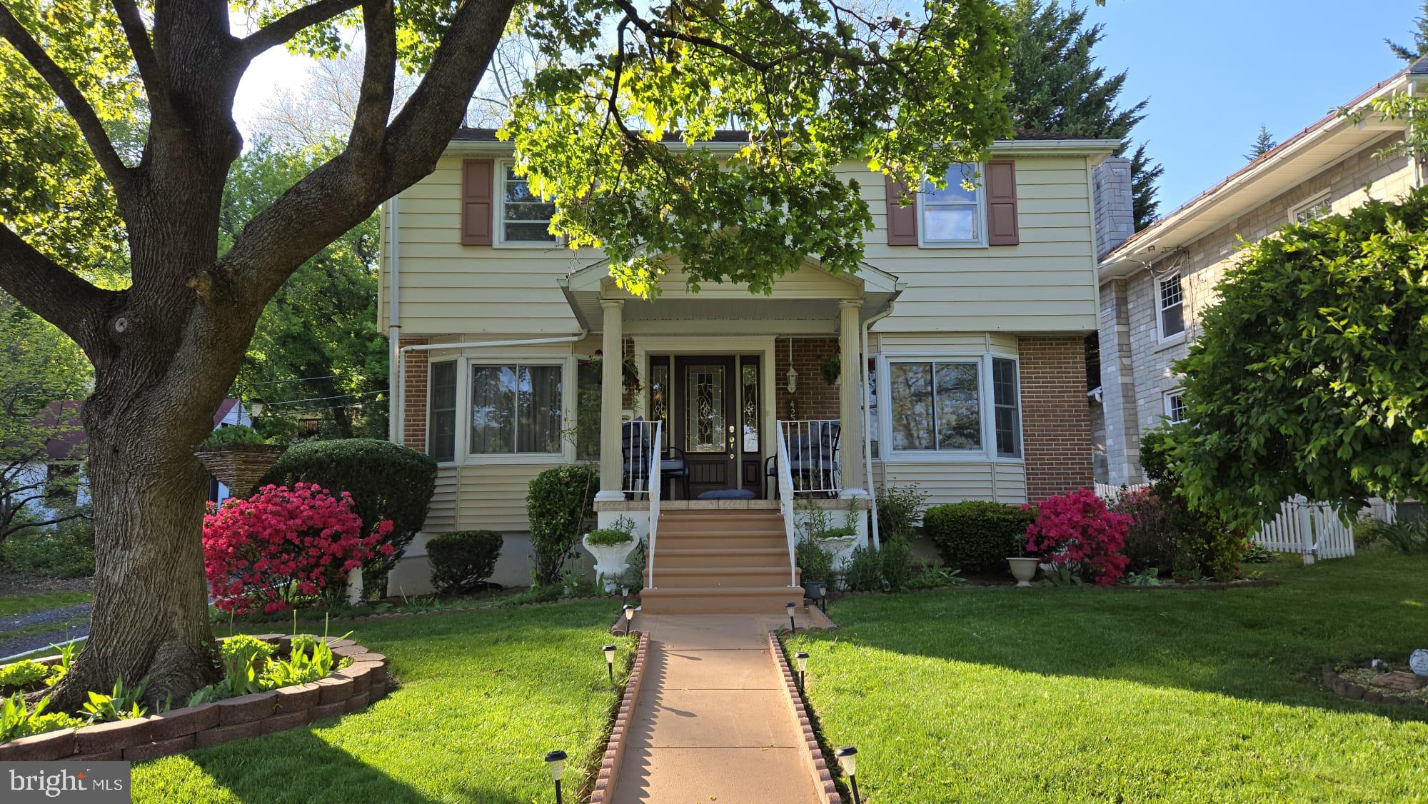 Home sweet home! From the moment you walk through the door, you’ll feel right at home in this warm and inviting property. This spacious home features 4 comfortable bedrooms, 3 full bathrooms, a large basement, and plenty of room for everyday living and entertaining. Step outside to enjoy the generous backyard, and don’t miss the detached garage with an upper level offering great potential for a loft, studio, workspace, or additional storage. Conveniently located and full of charm, this home offers the perfect combination of space, comfort, and endless possibilities. Schedule your showing today!