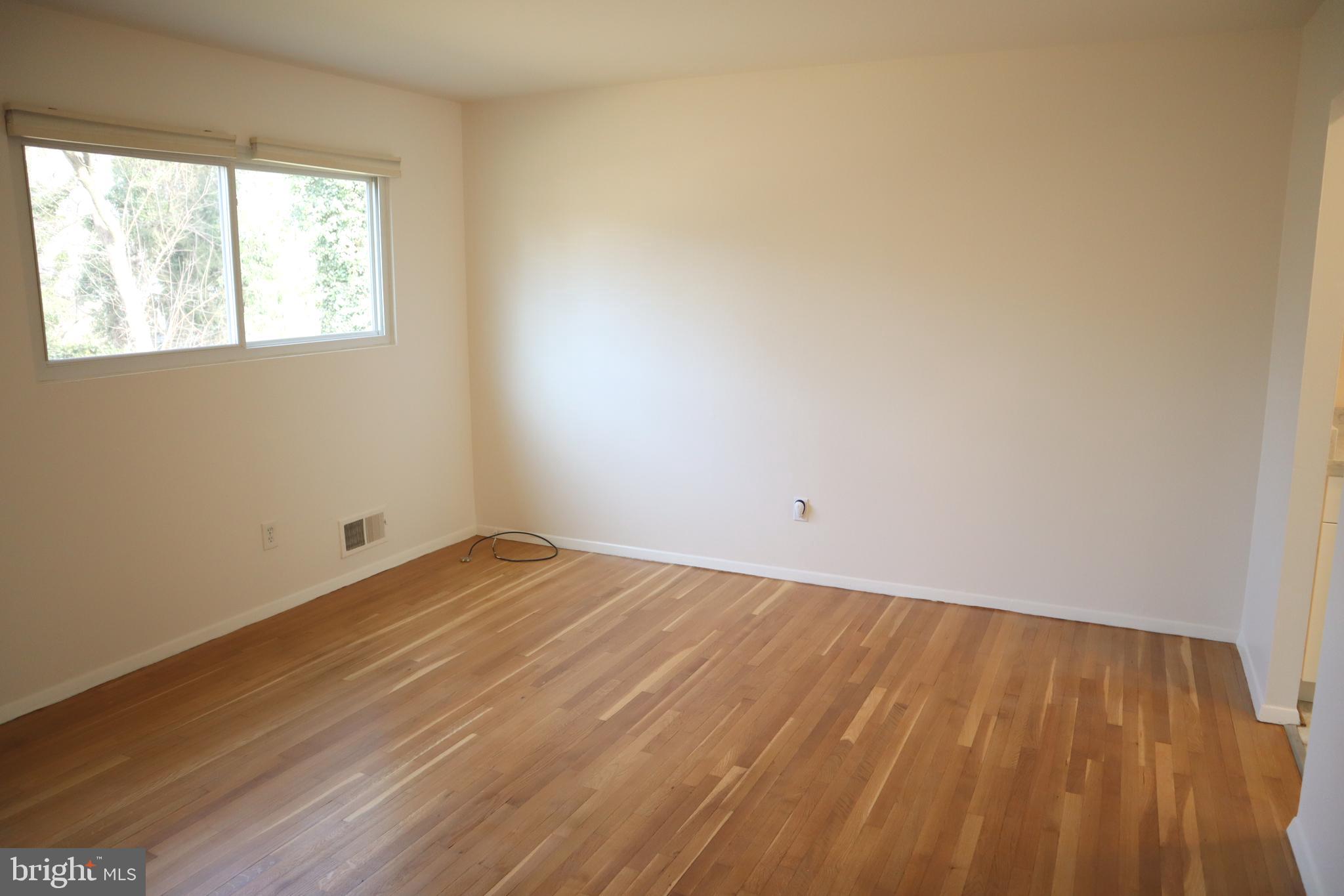 HALPINE VILLAGE - Residential Lease