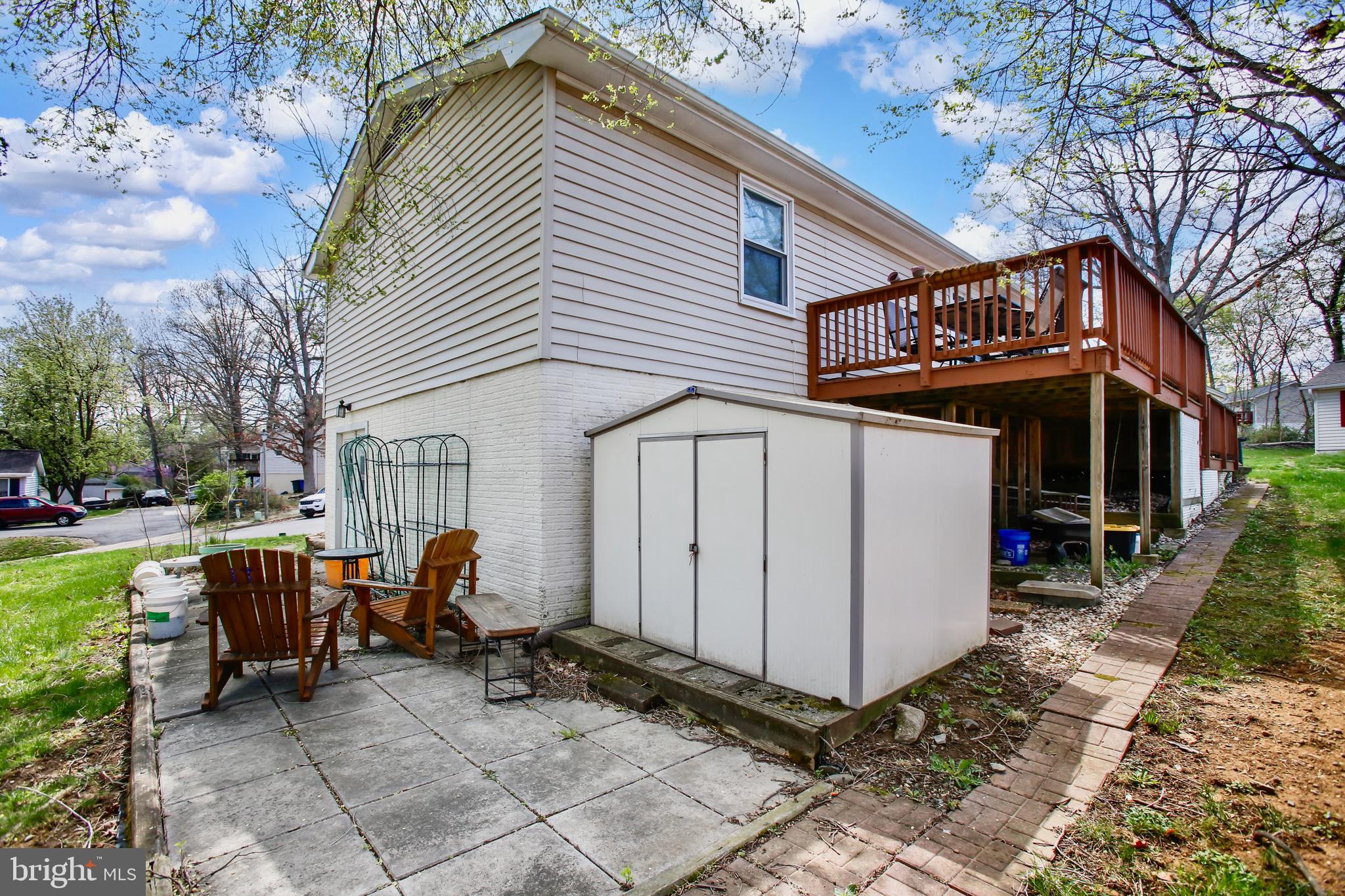 SILVER OAKS - Residential