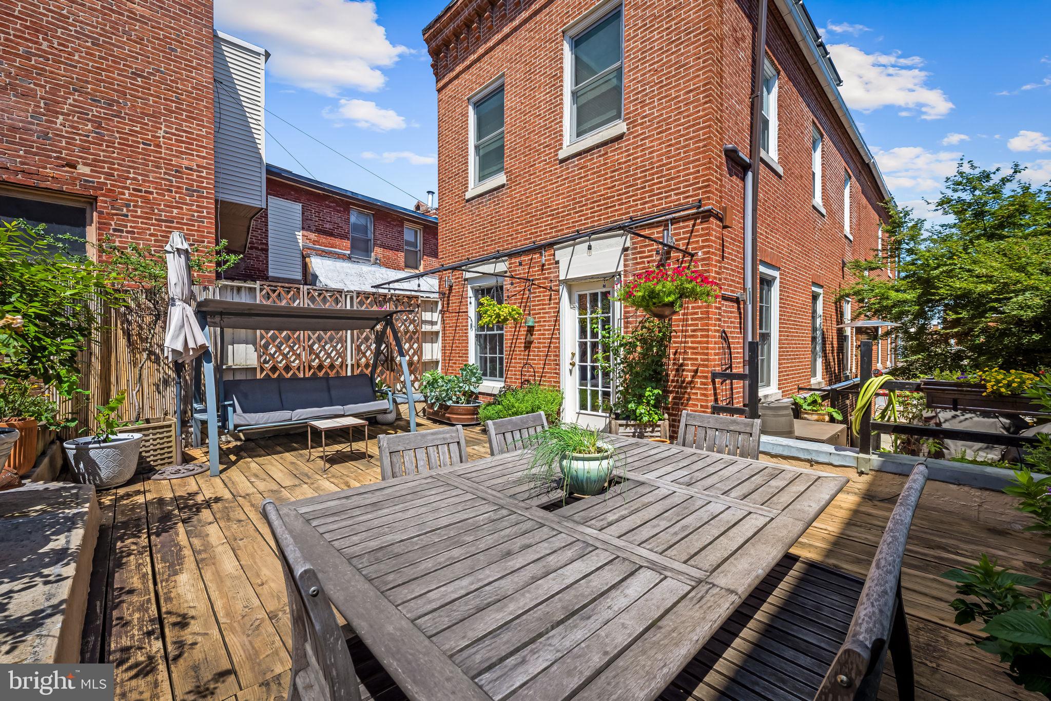MOUNT VERNON PLACE HISTORIC DISTRICT - Residential