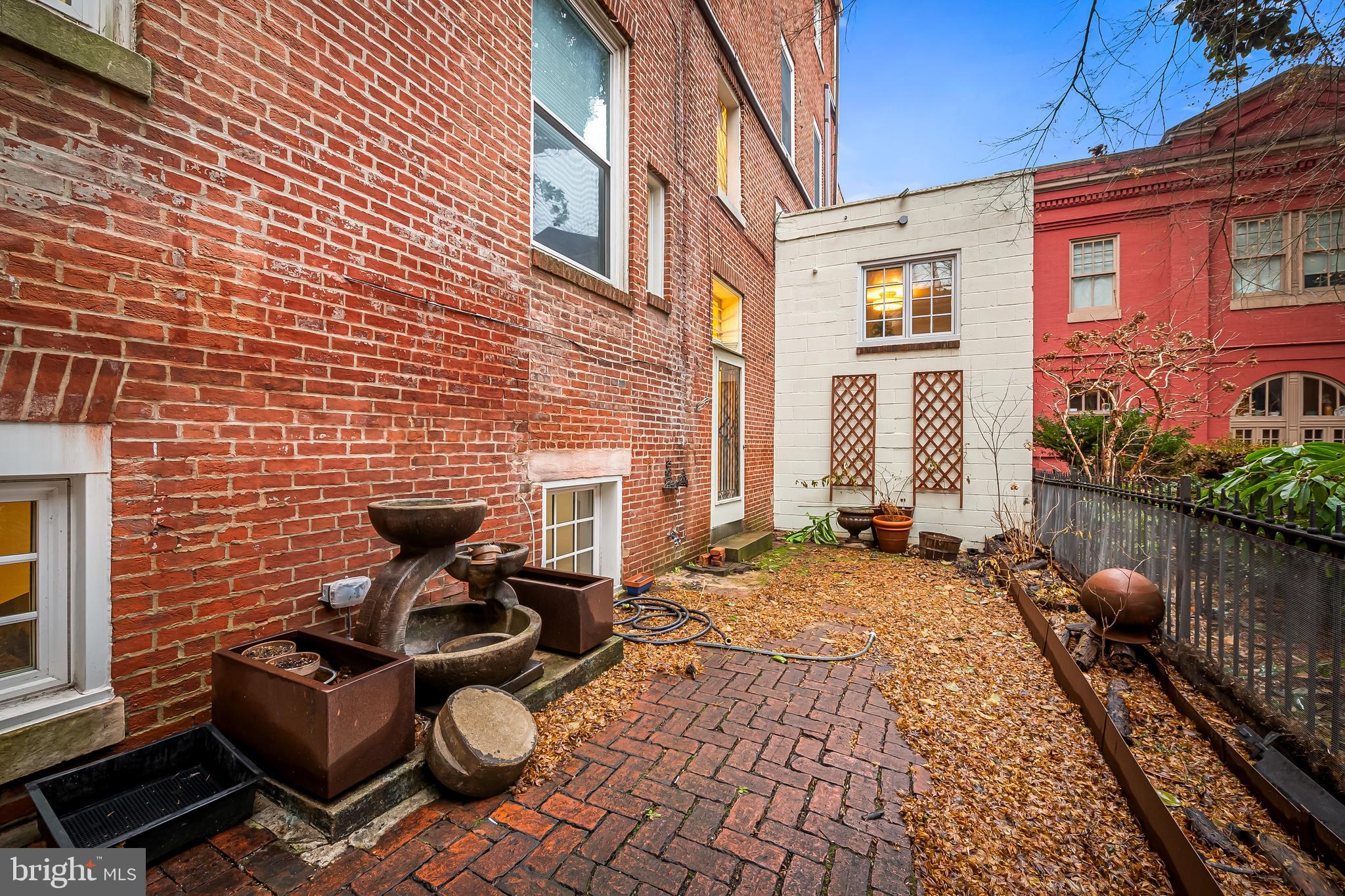 MOUNT VERNON PLACE HISTORIC DISTRICT - Residential