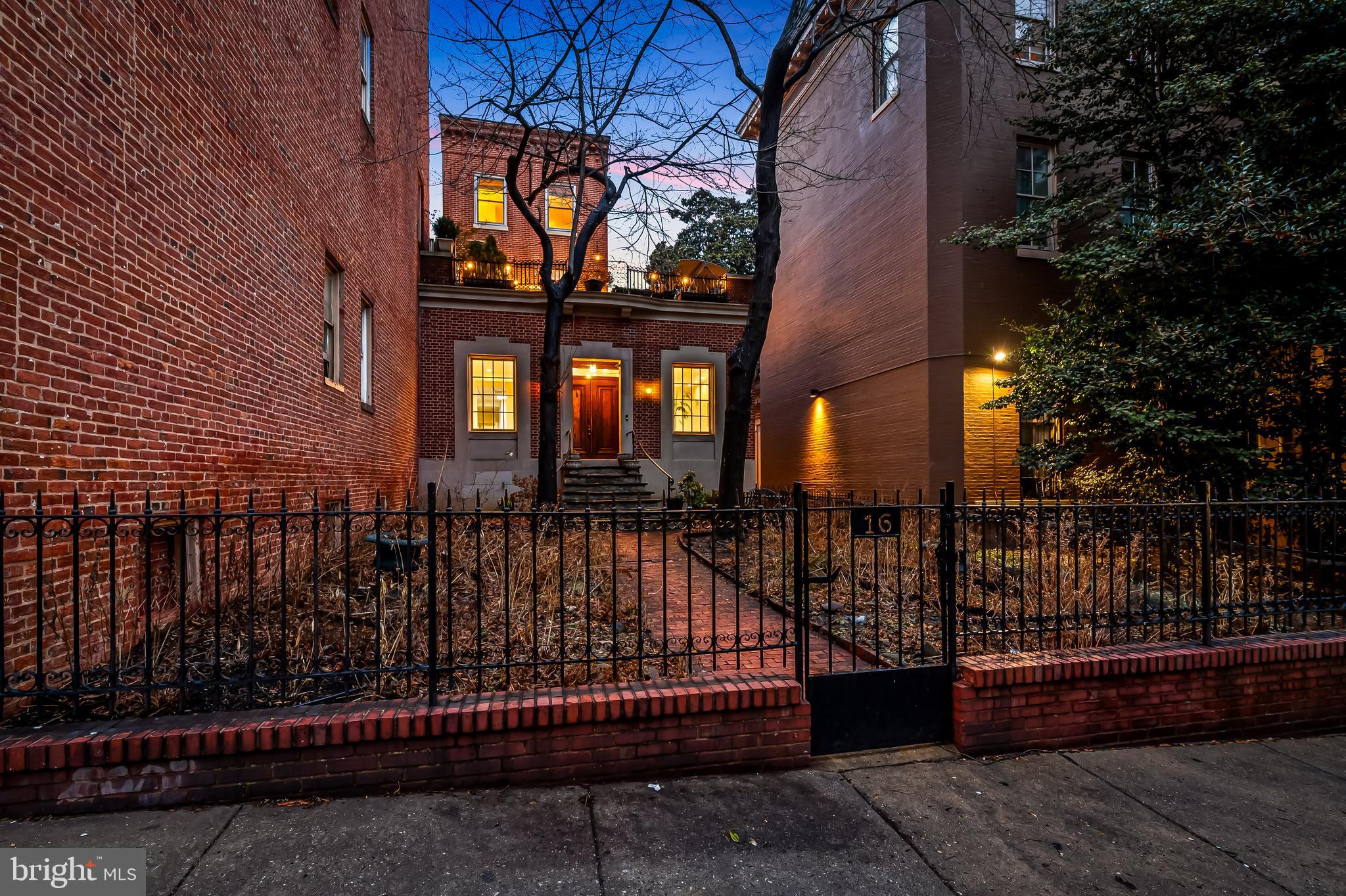 MOUNT VERNON PLACE HISTORIC DISTRICT - Residential