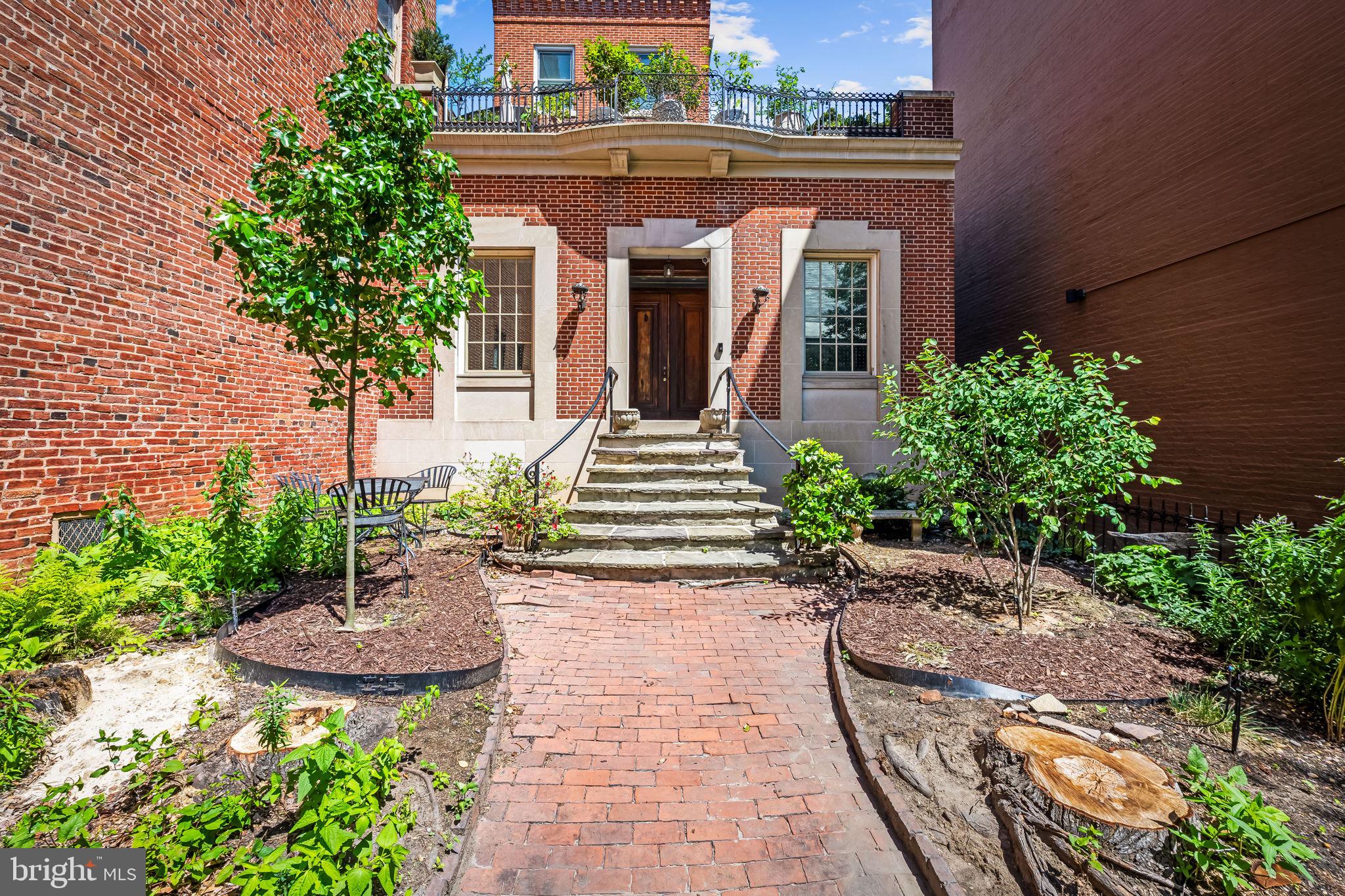 MOUNT VERNON PLACE HISTORIC DISTRICT - Residential