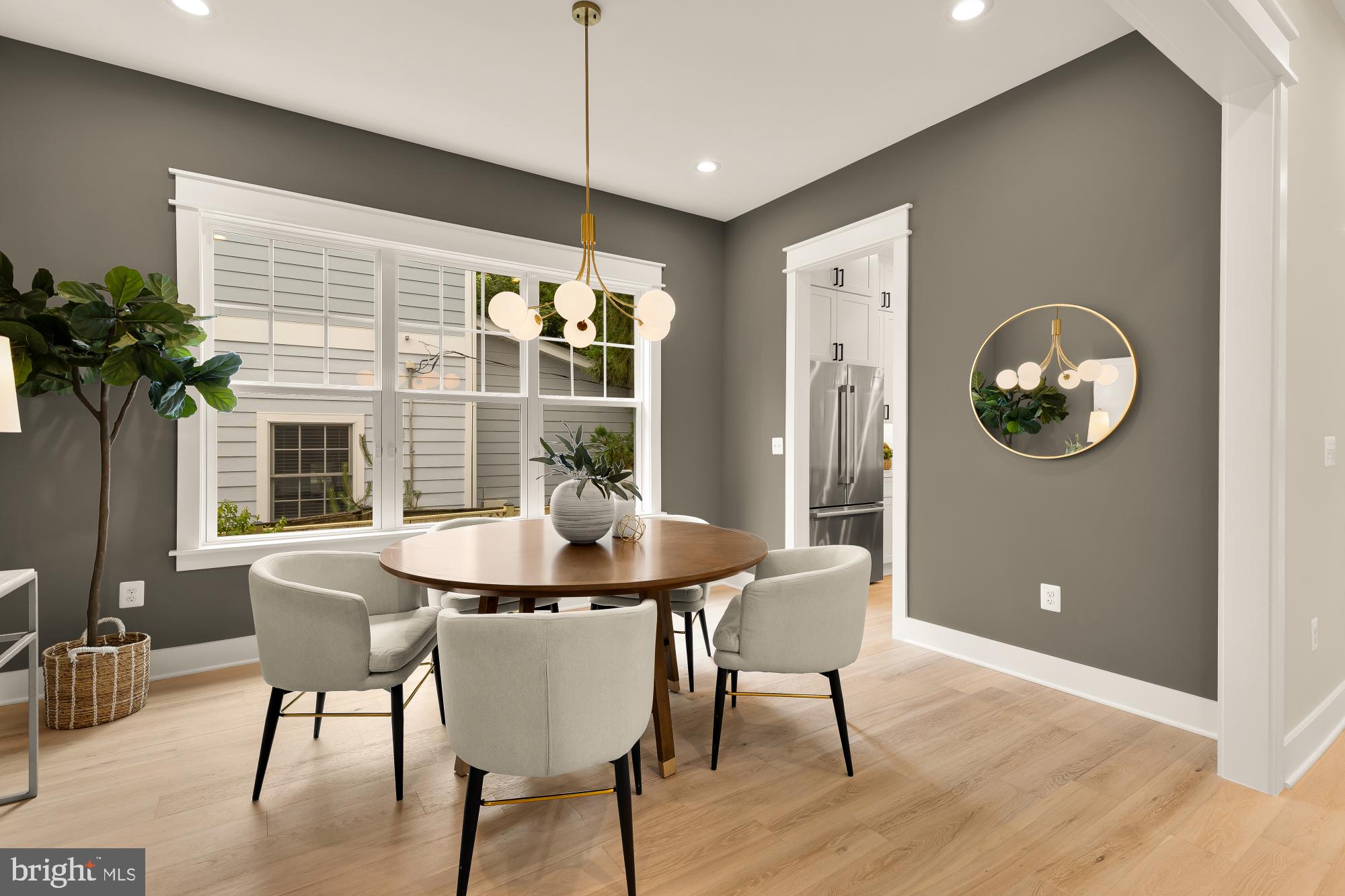 ADDISON HEIGHTS - Residential