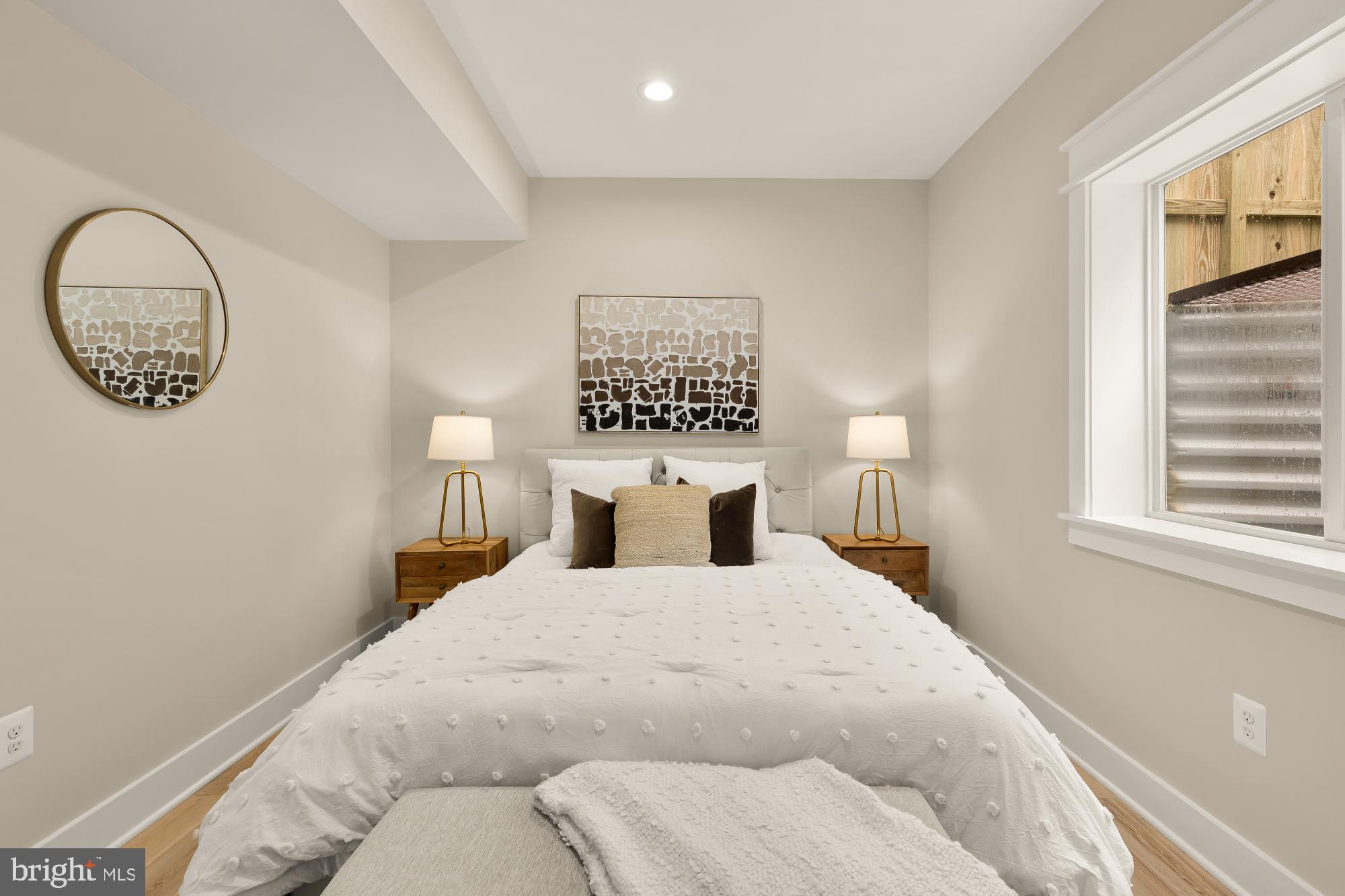 ADDISON HEIGHTS - Residential