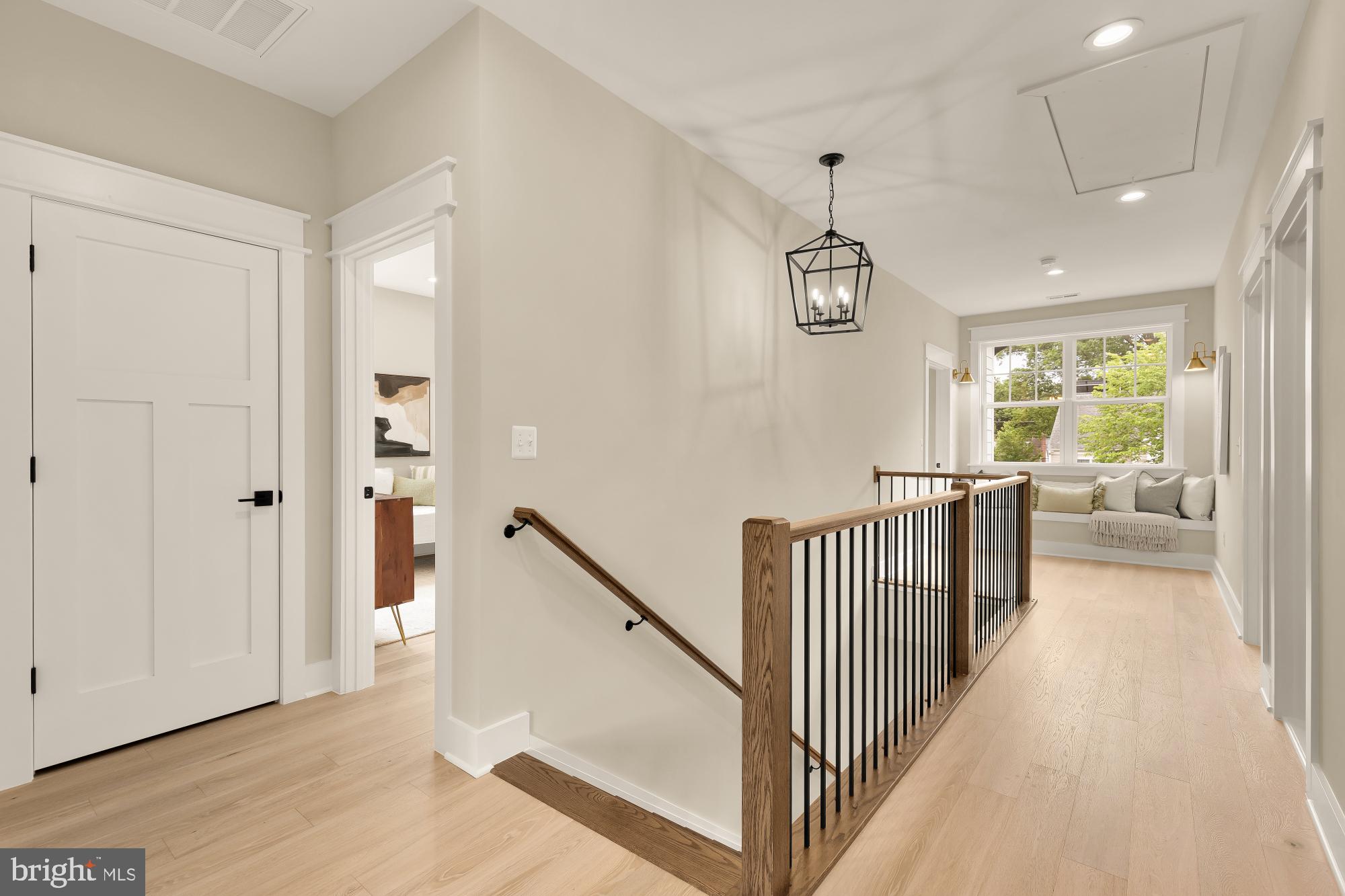 ADDISON HEIGHTS - Residential