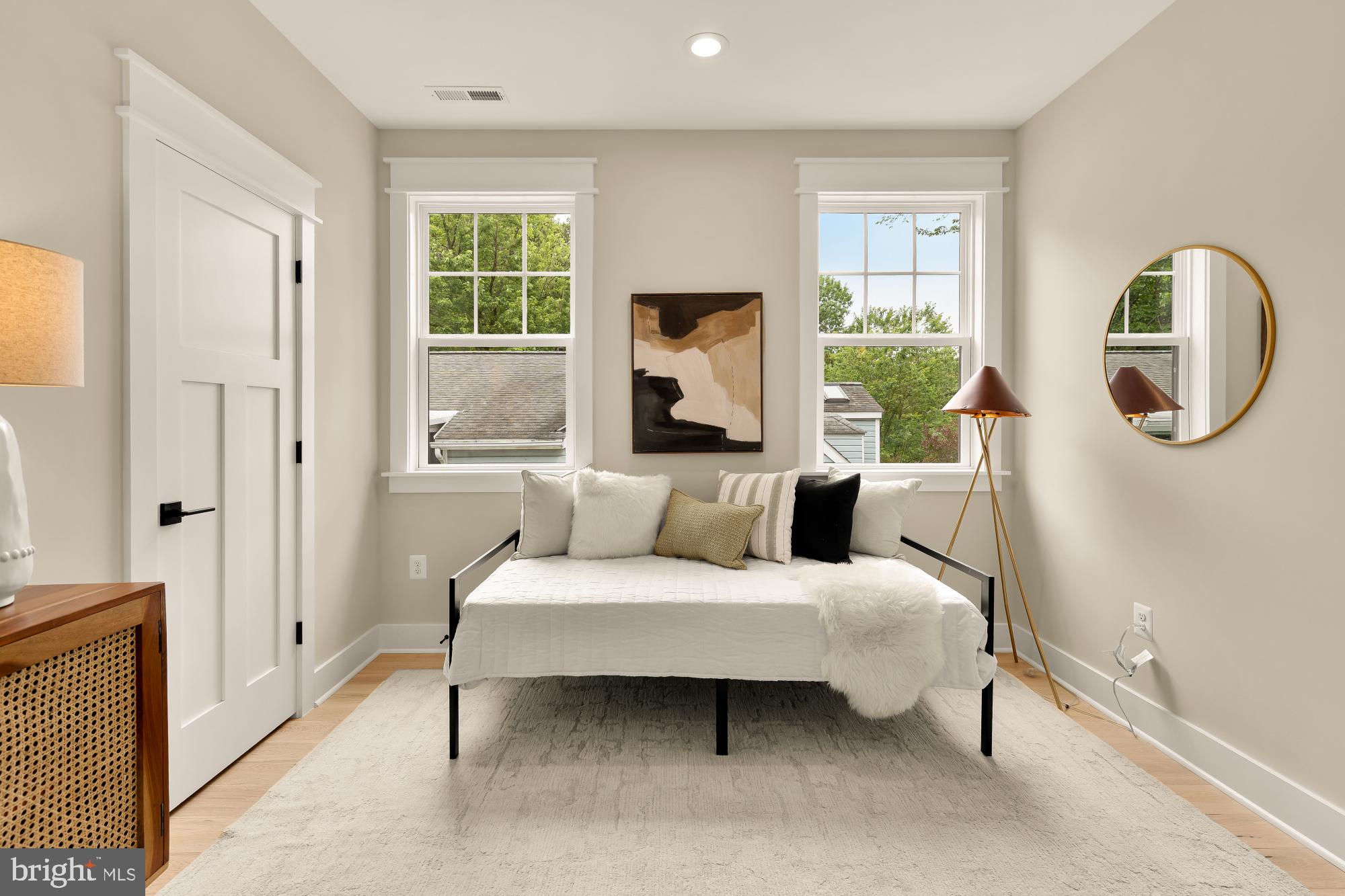 ADDISON HEIGHTS - Residential