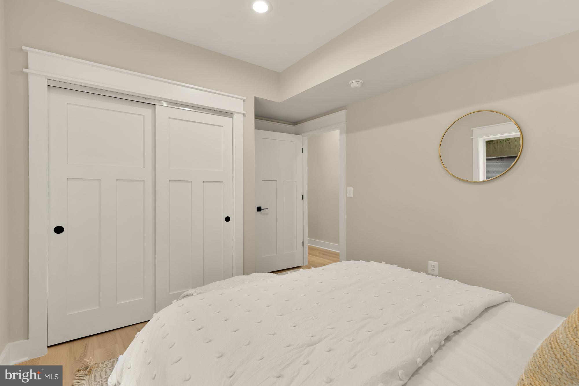 ADDISON HEIGHTS - Residential