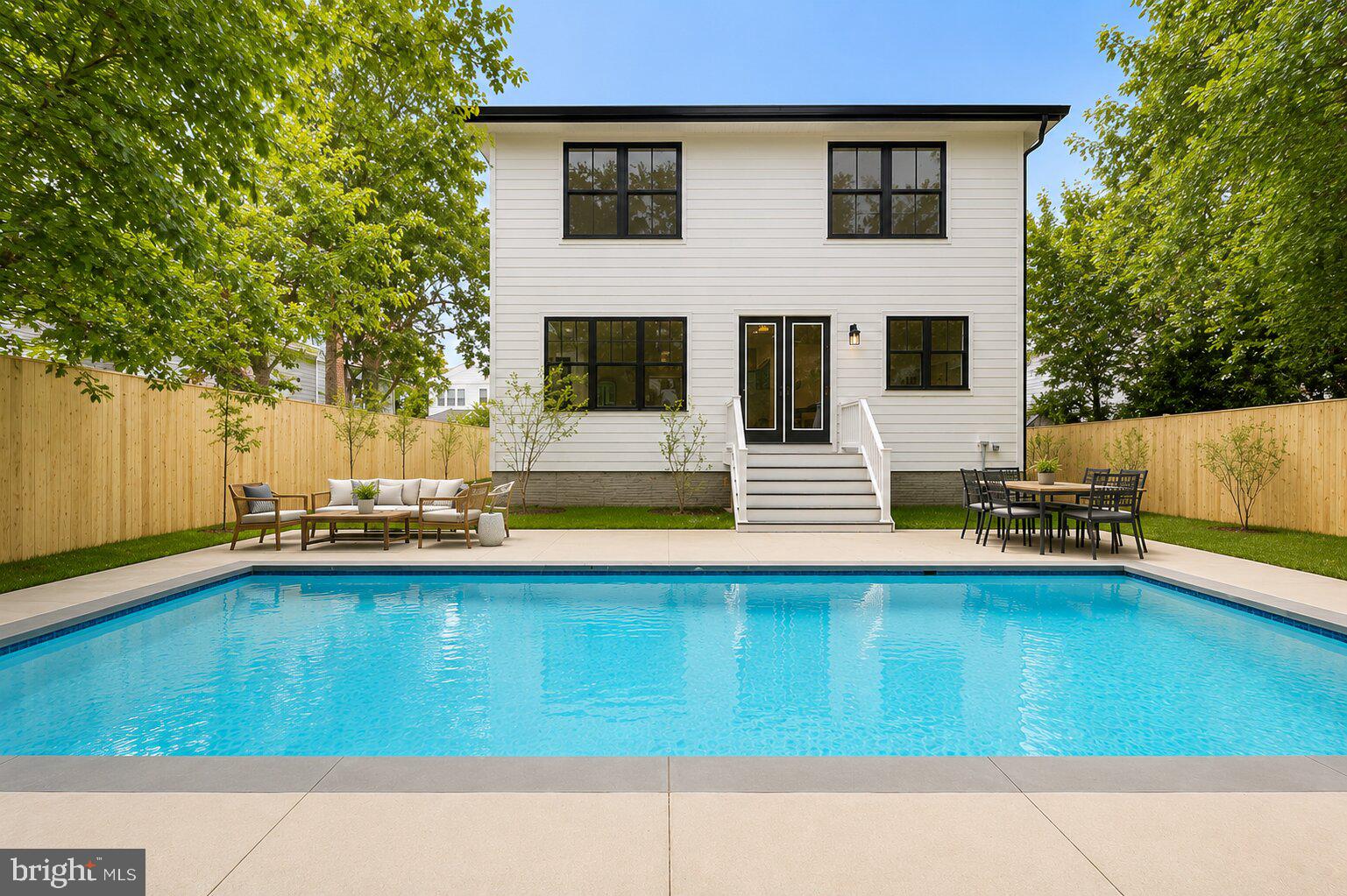 ADDISON HEIGHTS - Residential