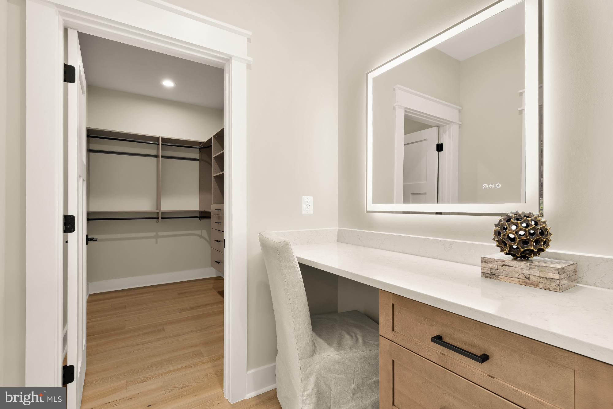 ADDISON HEIGHTS - Residential