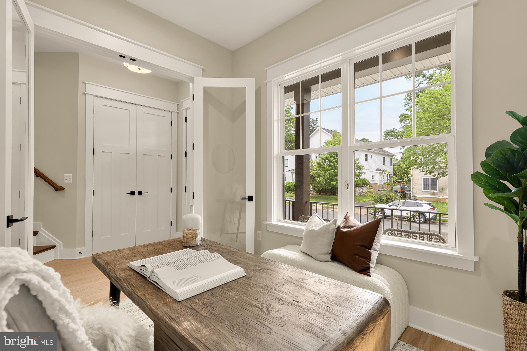 ADDISON HEIGHTS - Residential