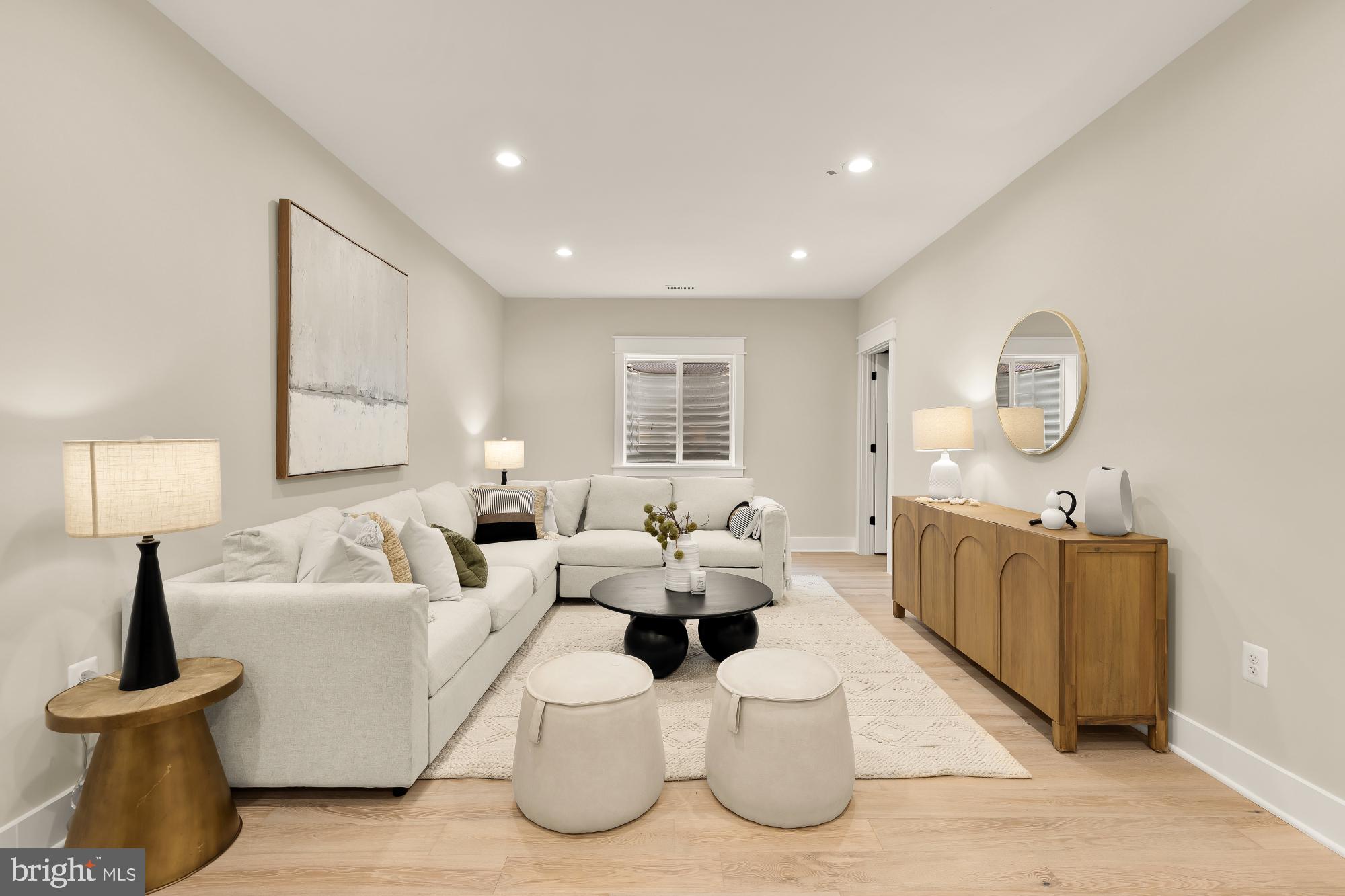 ADDISON HEIGHTS - Residential