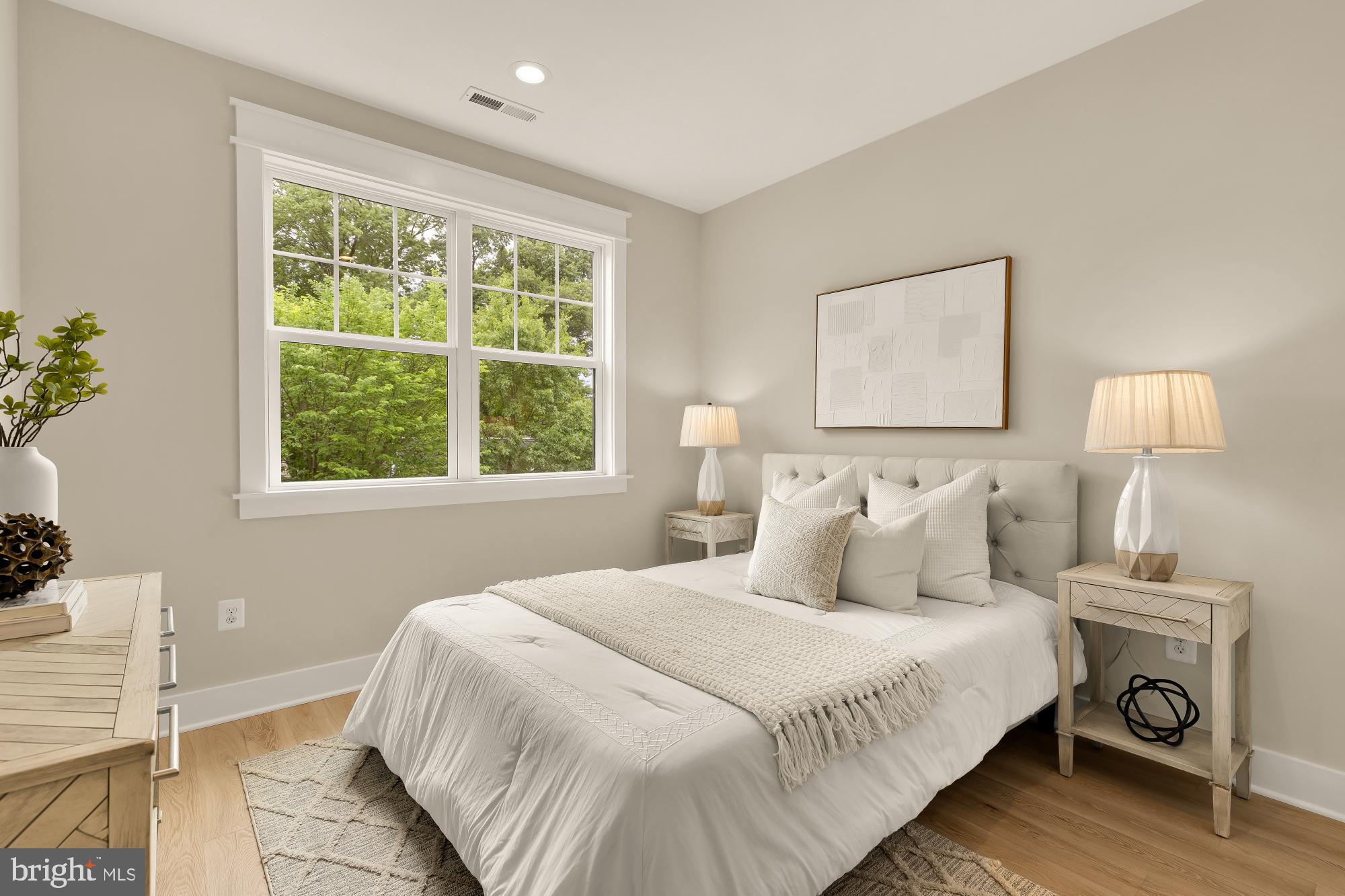 ADDISON HEIGHTS - Residential