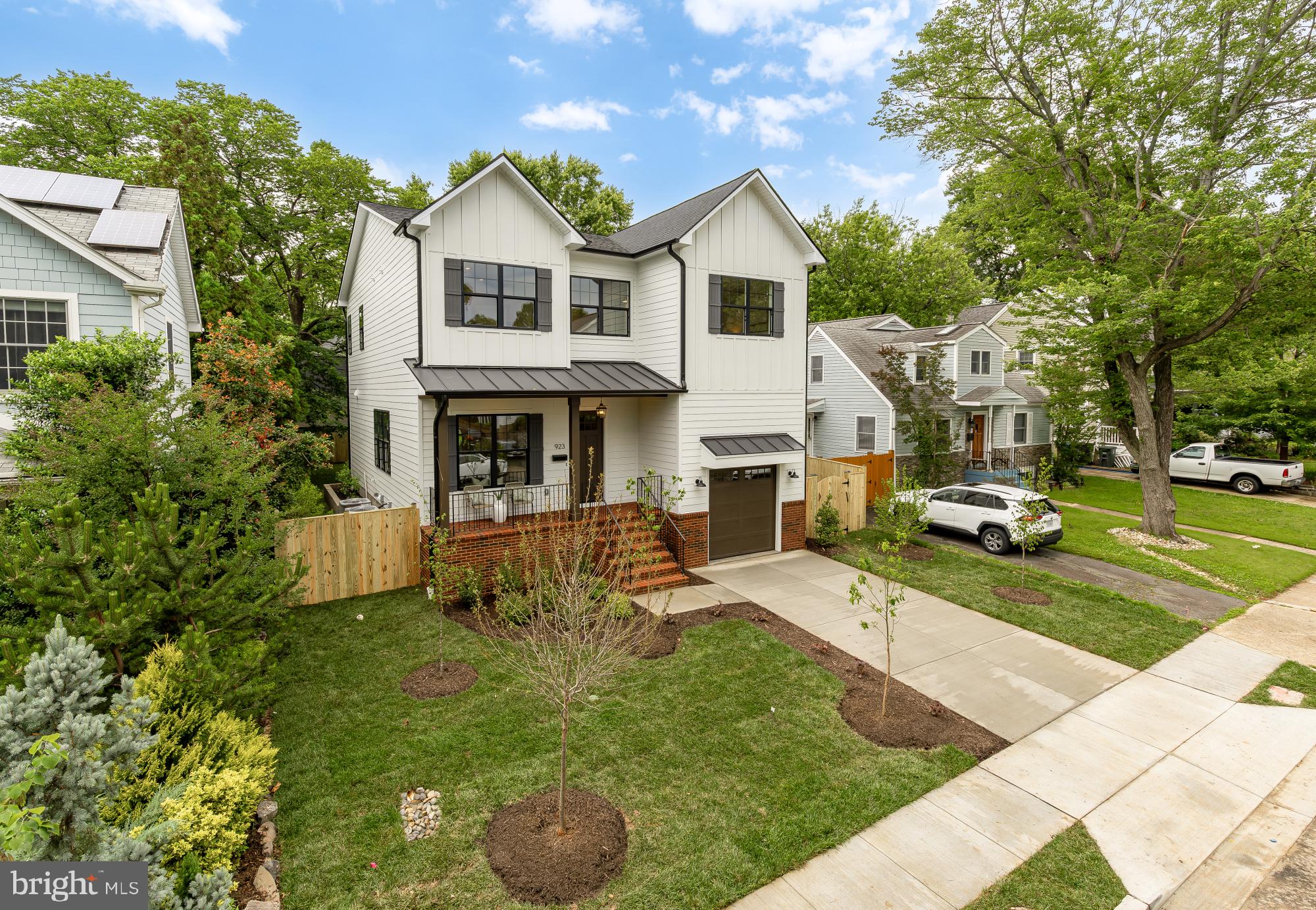 ADDISON HEIGHTS - Residential