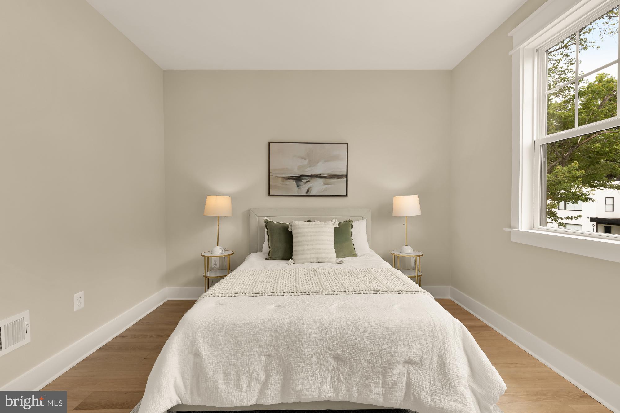 ADDISON HEIGHTS - Residential