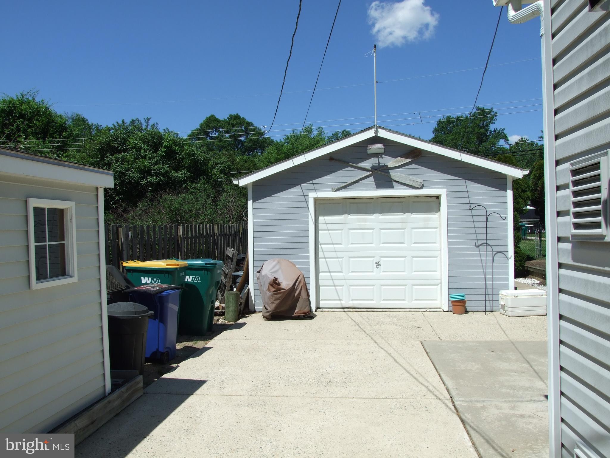 JUNIPER HILL - Residential