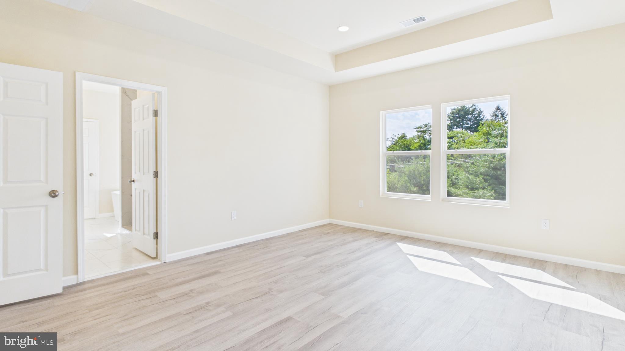 EDINBURG SQUARE - Residential
